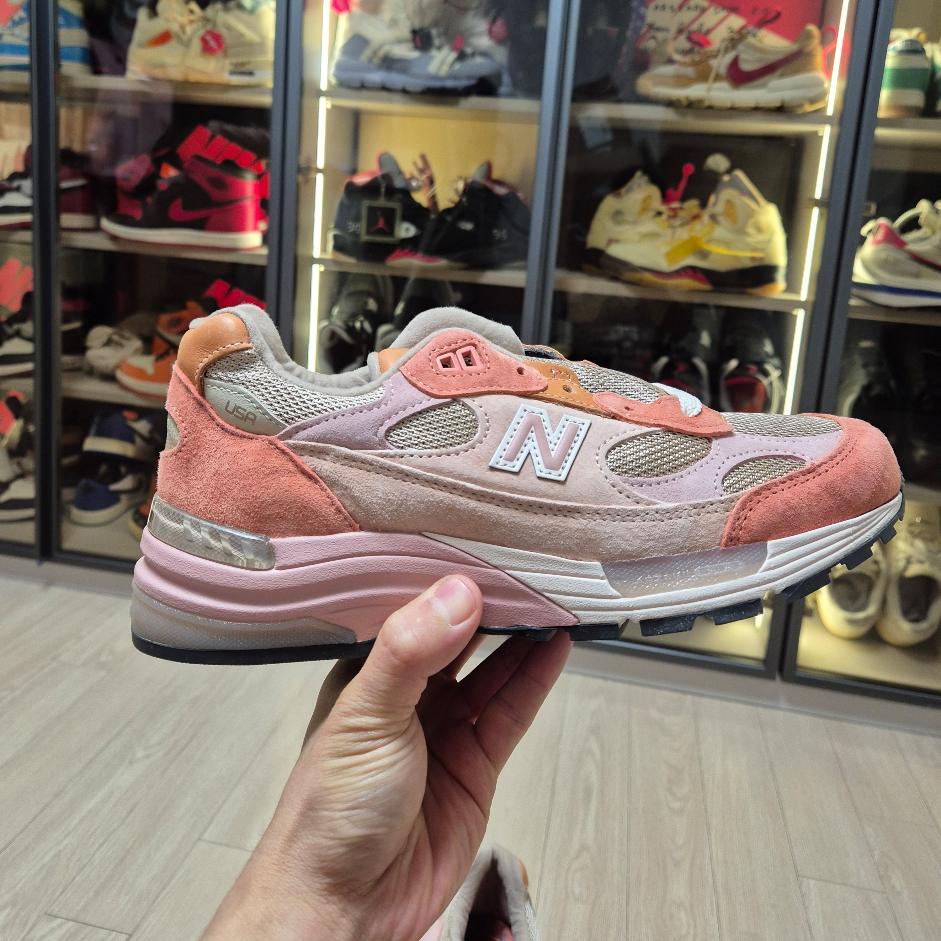 New Balance x Joe Freshgoods 992 Made in USA Aged Well 착용 스타일 - 6