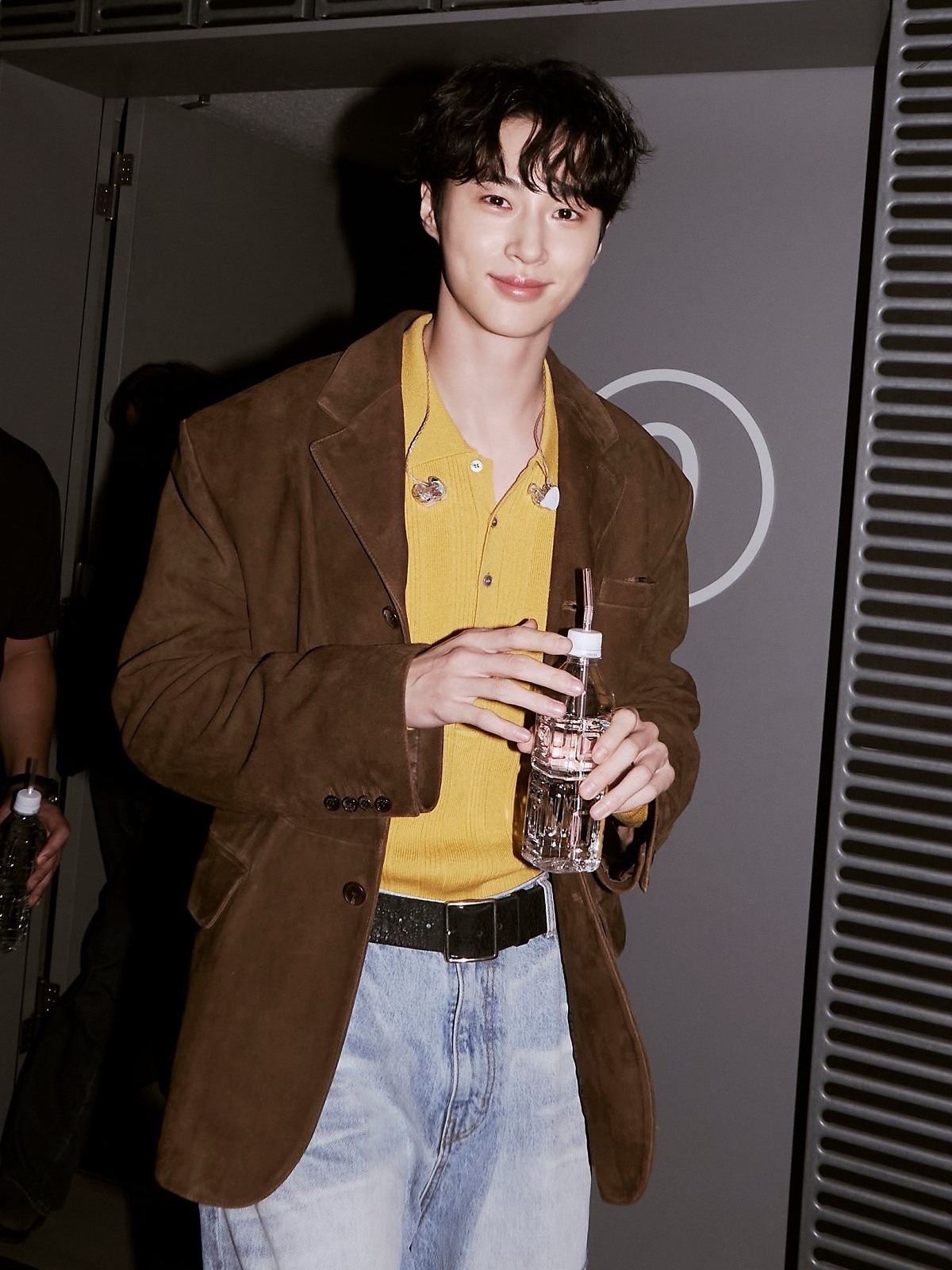 STU Goat Suede Blazer Brown 착용 스타일 - 1