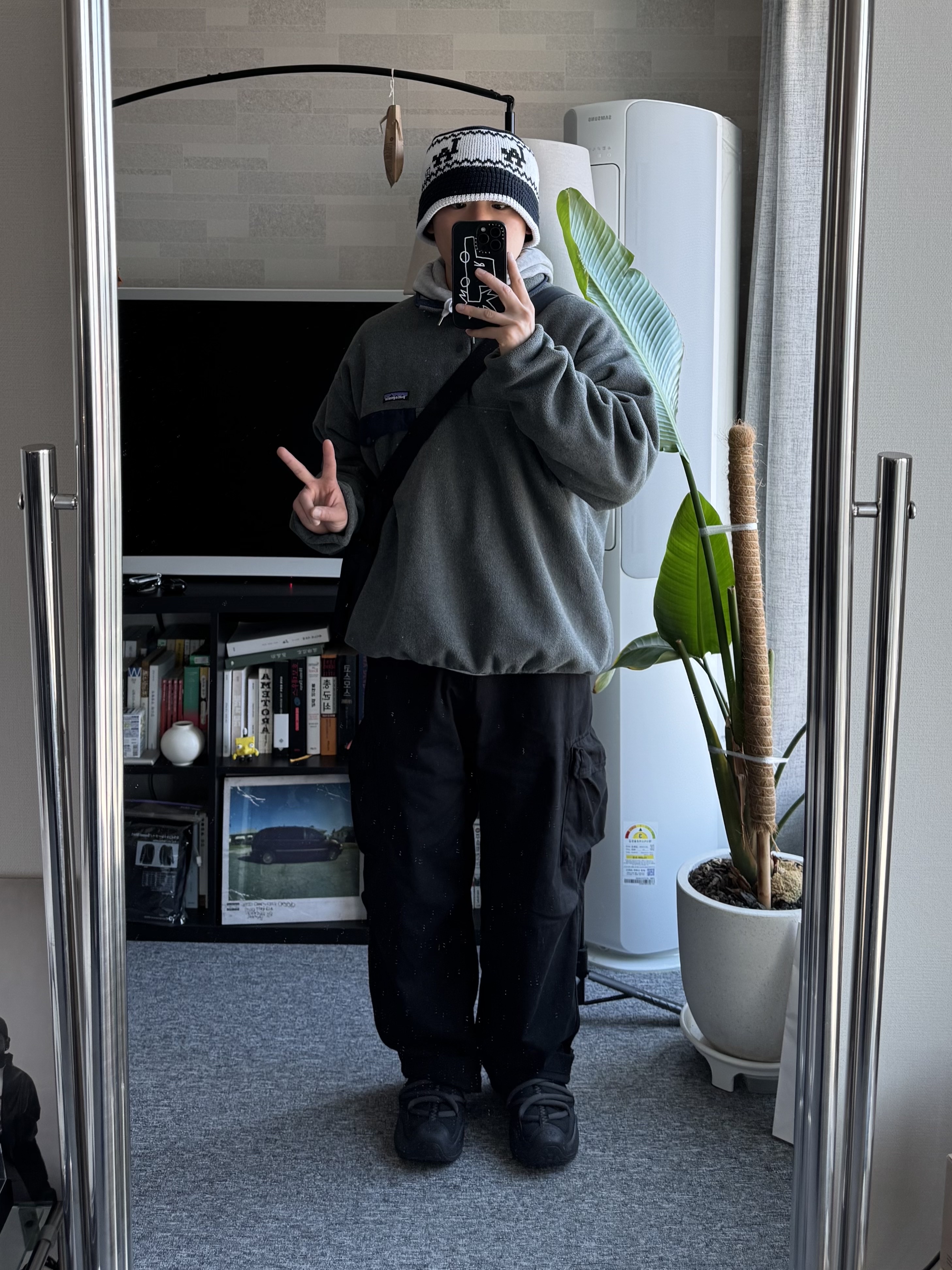 호카 오라 프리모 블랙 착용 스타일