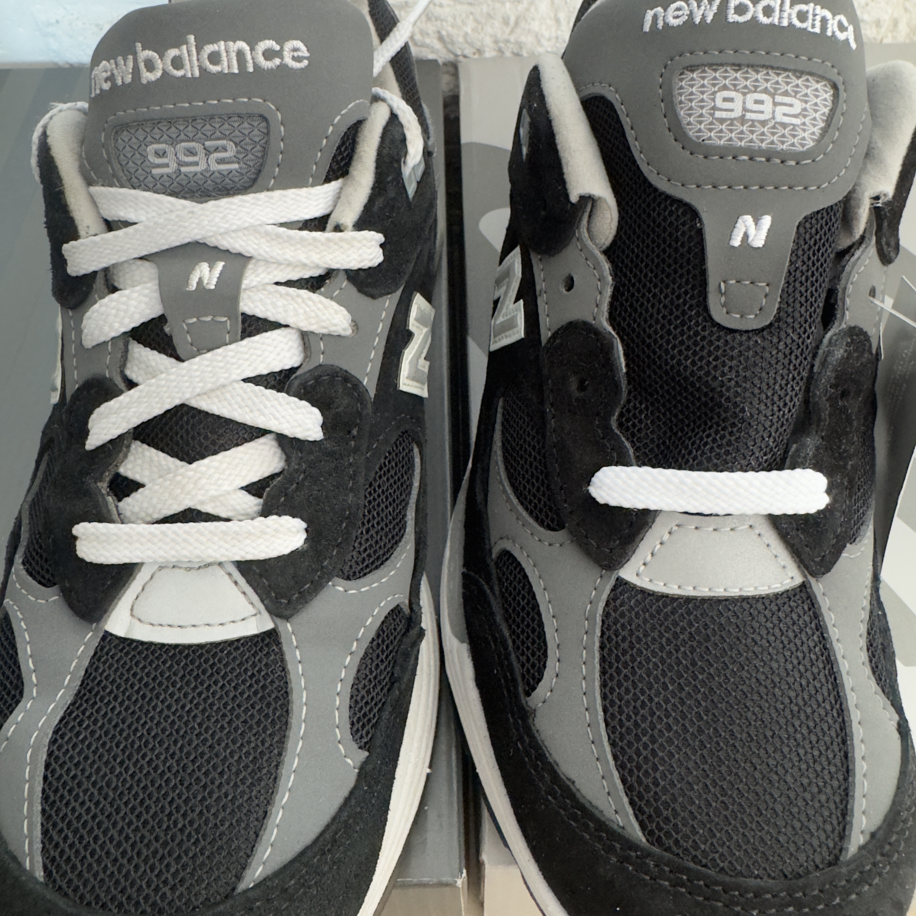 New Balance 992 Made in USA Black Grey, New Balance 992 Made in USA Core Black Grey 착용 스타일 - 6