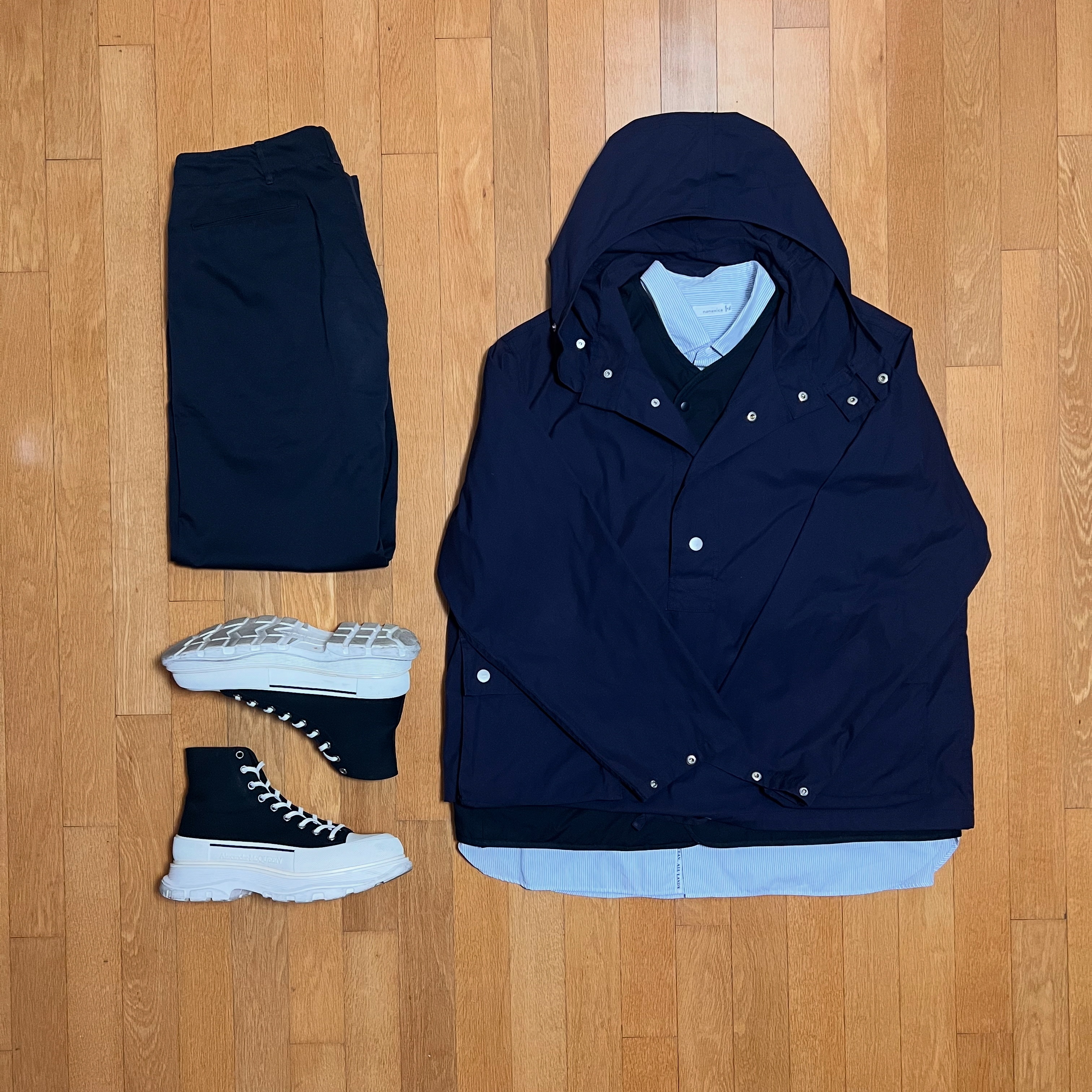 Nanamica Wide Chino Pants Navy, Nanamica Reversible Down Cardigan Navy 착용 스타일