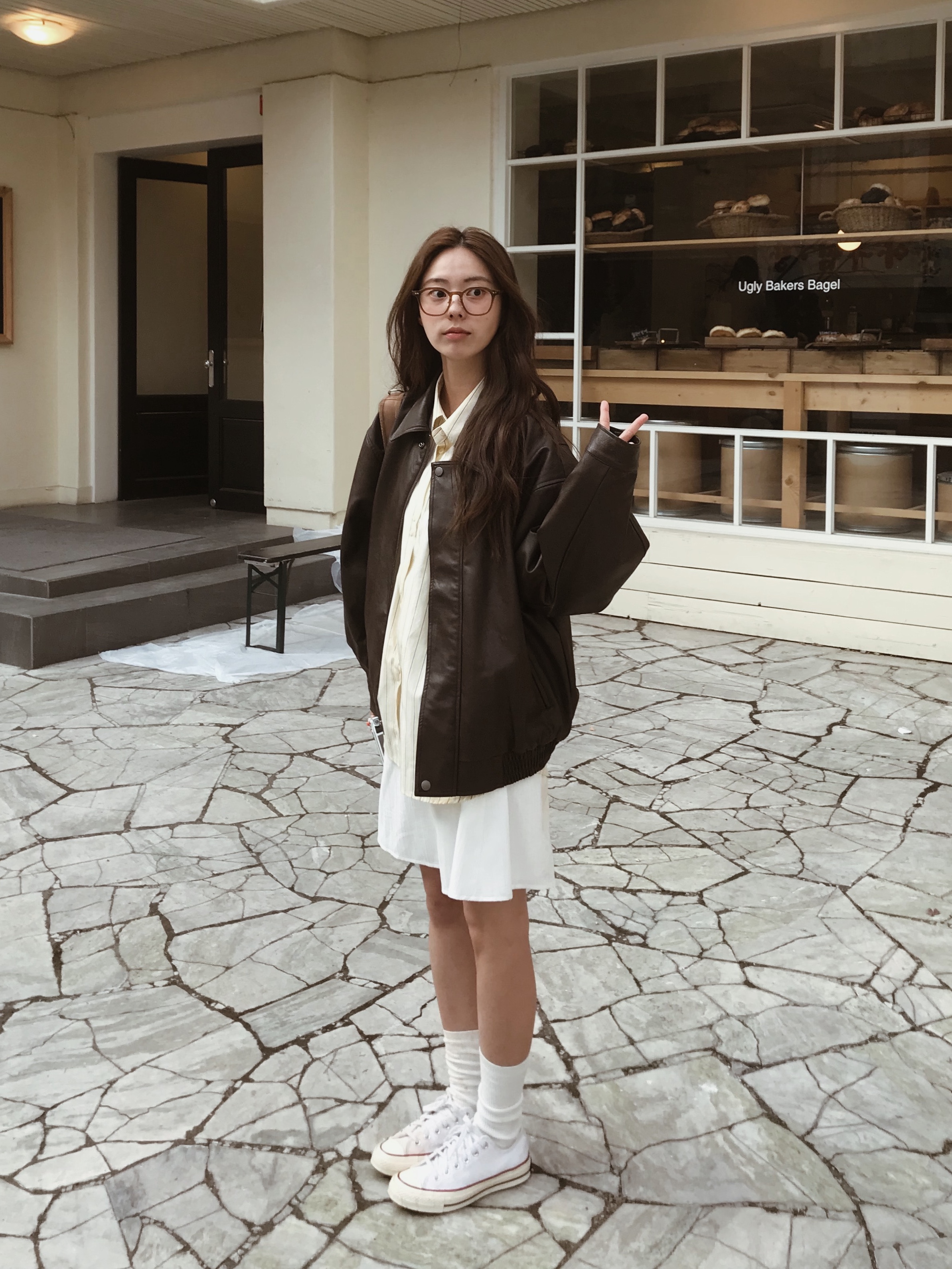 컨버스 척 70 로우 화이트 - 스탠다드 착용 스타일 - 1