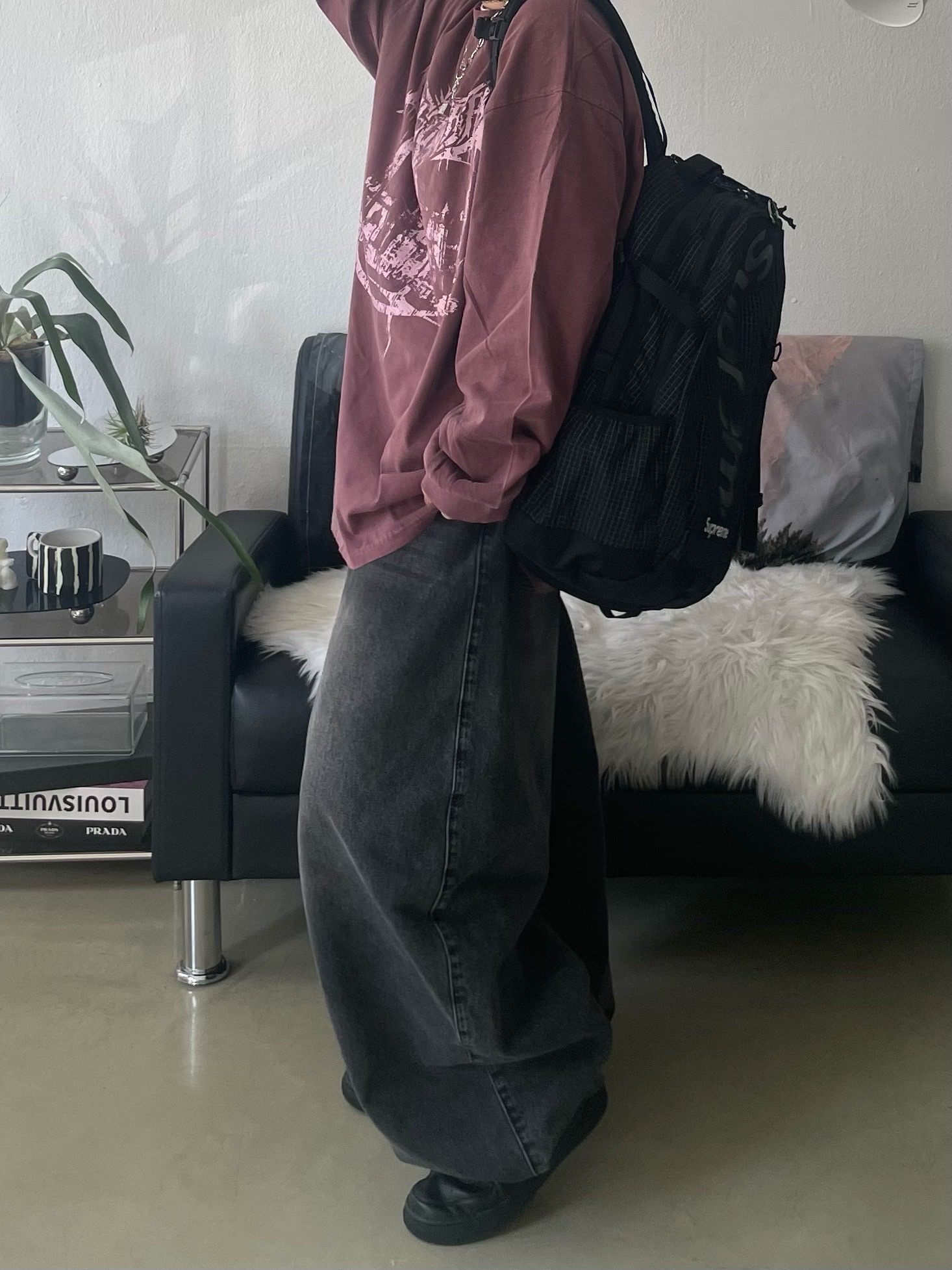 (W) Nike Air Force 1 '07 Low Triple Black, Supreme Backpack Black - 24SS 착용 스타일 - 2