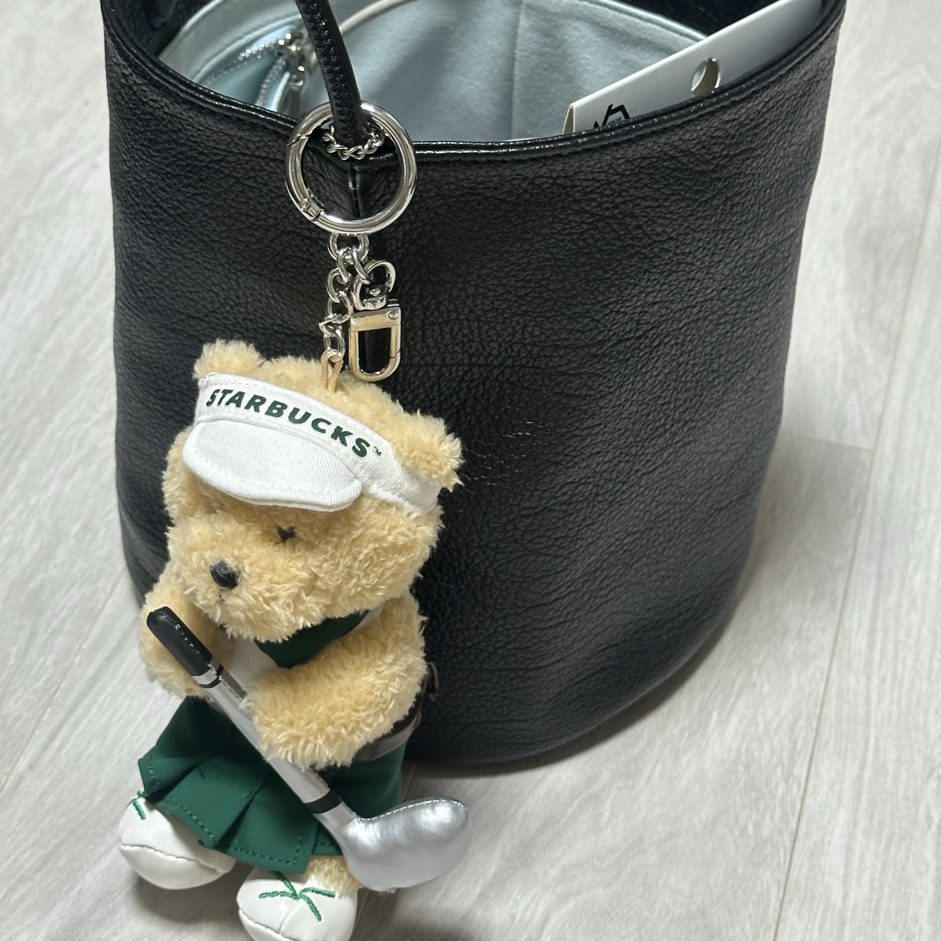 Starbucks Golf Bearista Keychain 착용 스타일 - 1
