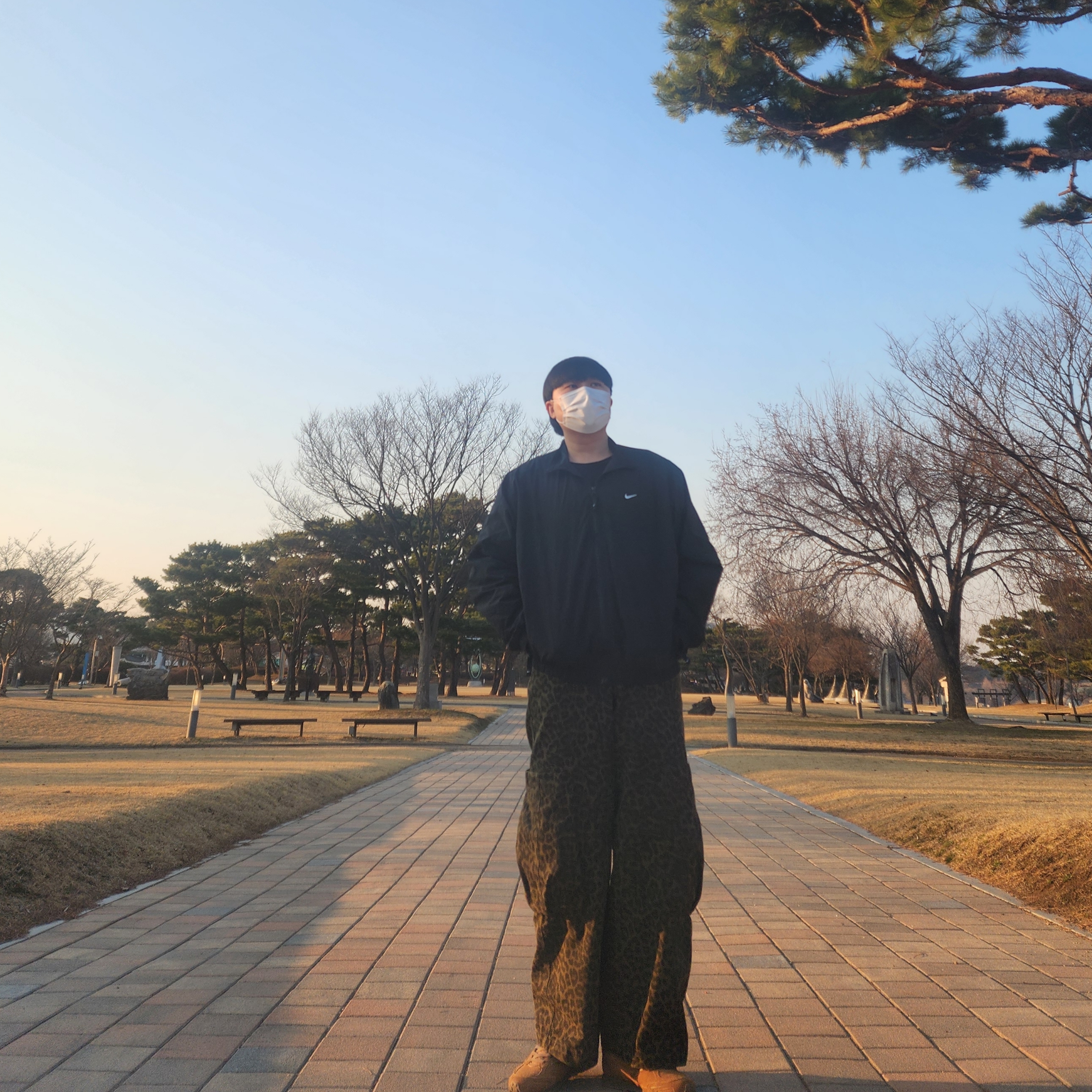 Nike NRG Solo Swoosh Woven Track Jacket Black - Asia, Karactor Lumping Cargo Pants Leopard Khaki 착용 스타일 - 2