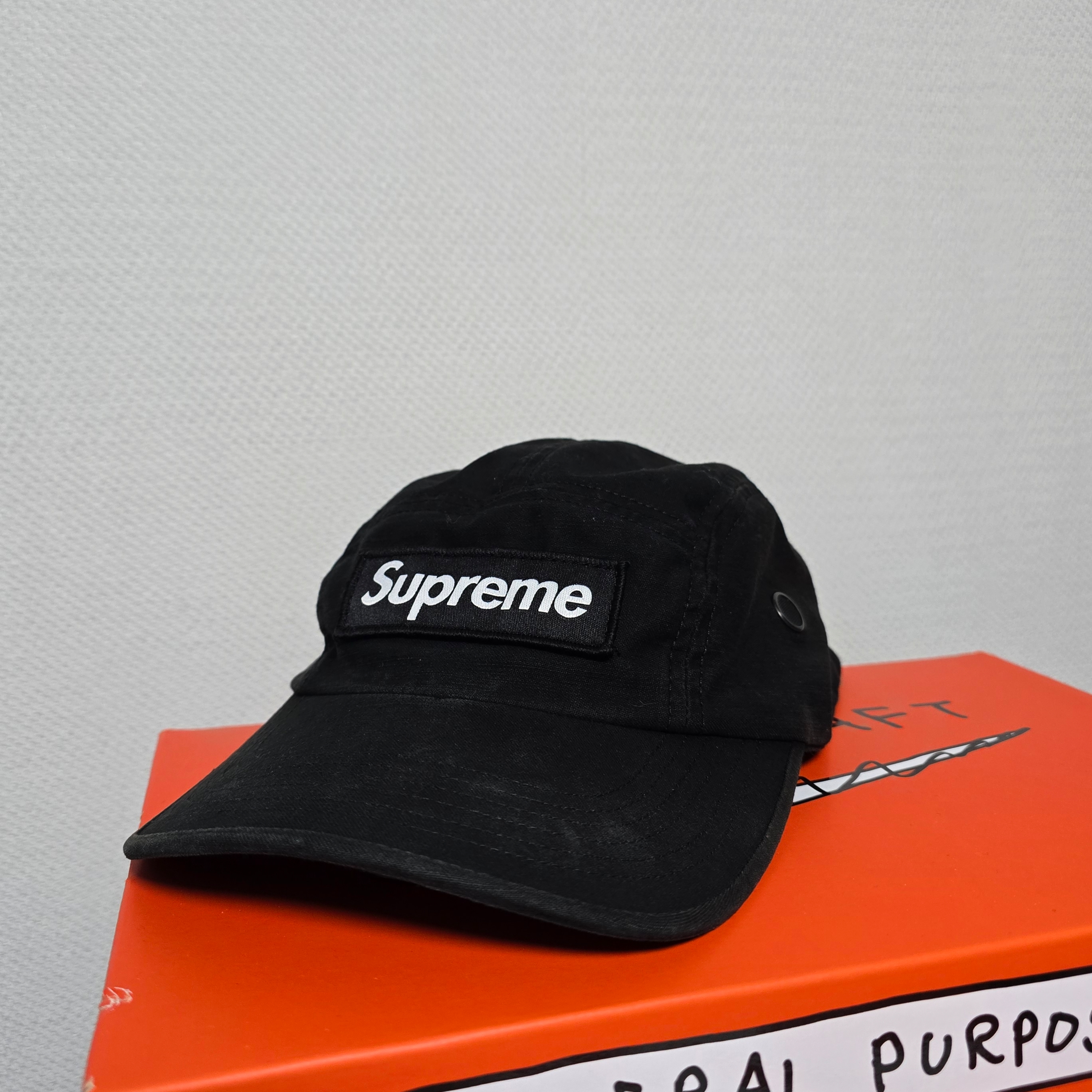 Supreme Washed Chino Twill Camp Cap Black - 24SS 착용 스타일