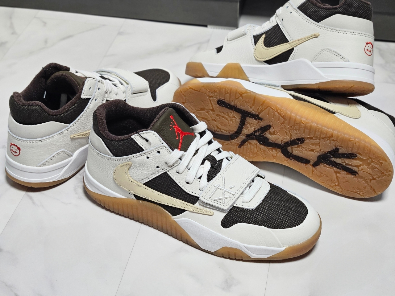 Jordan 1 x Travis Scott x Fragment Retro Low OG SP Military Blue, Jordan 1 x Travis Scott Retro Low OG SP Black Phantom 착용 스타일 - 7