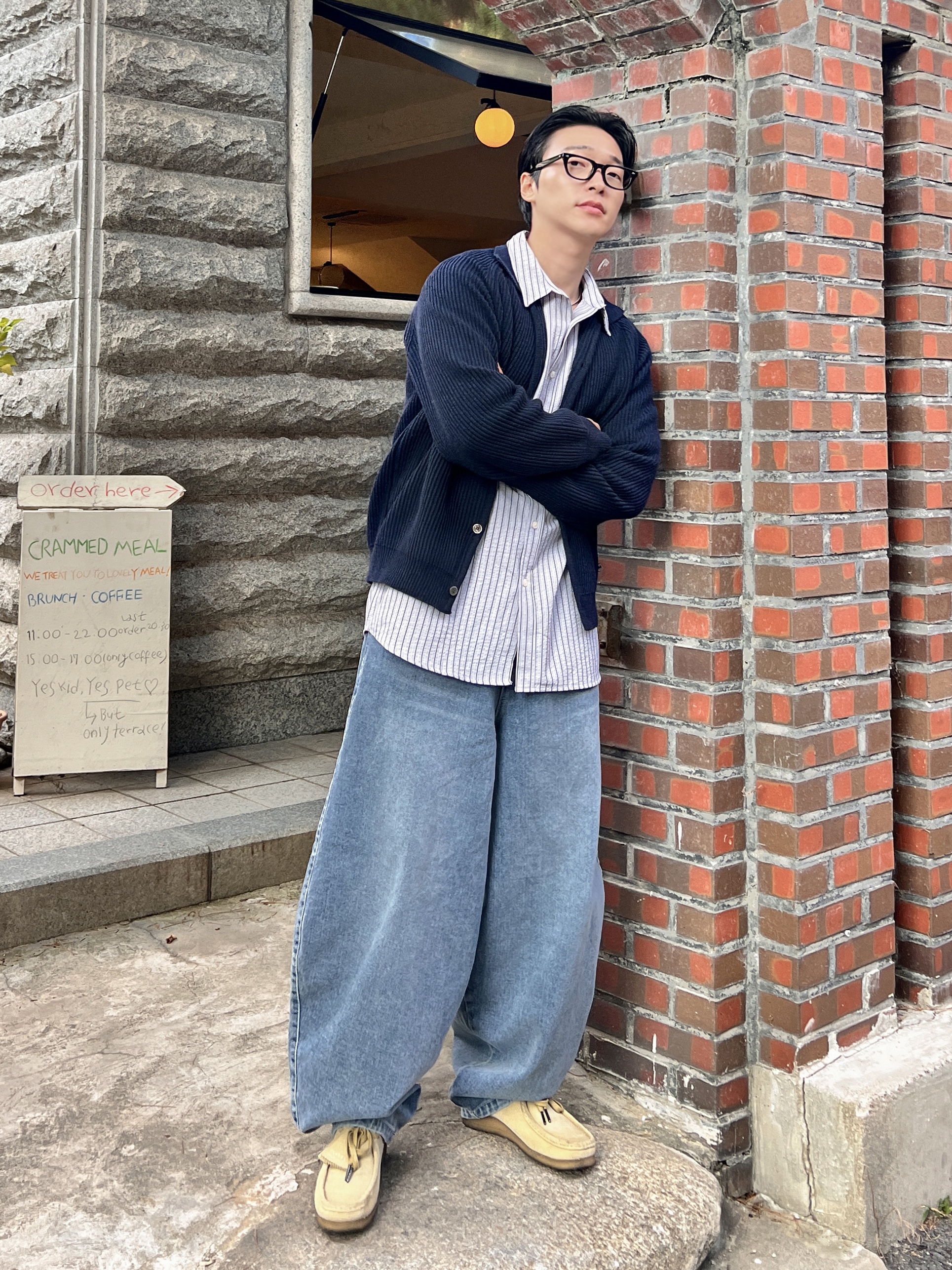 Clarks Wallabee Maple Suede 착용 스타일