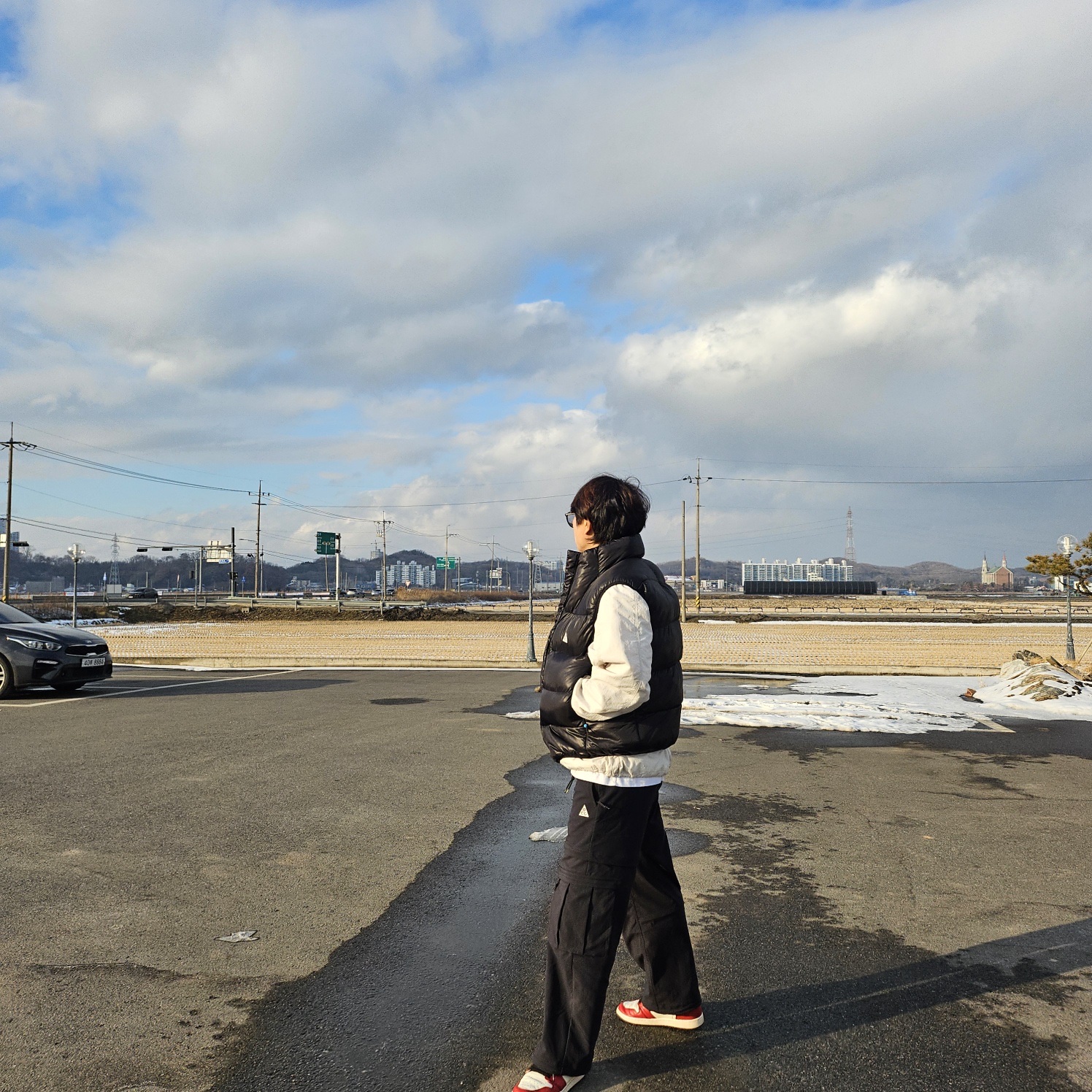 Nike ACG Therma-Fit ADV Lunar Lake Puffer Vest Black - US/EU, Supreme x Nike Ripstop Pullover White - 24SS 착용 스타일 - 2