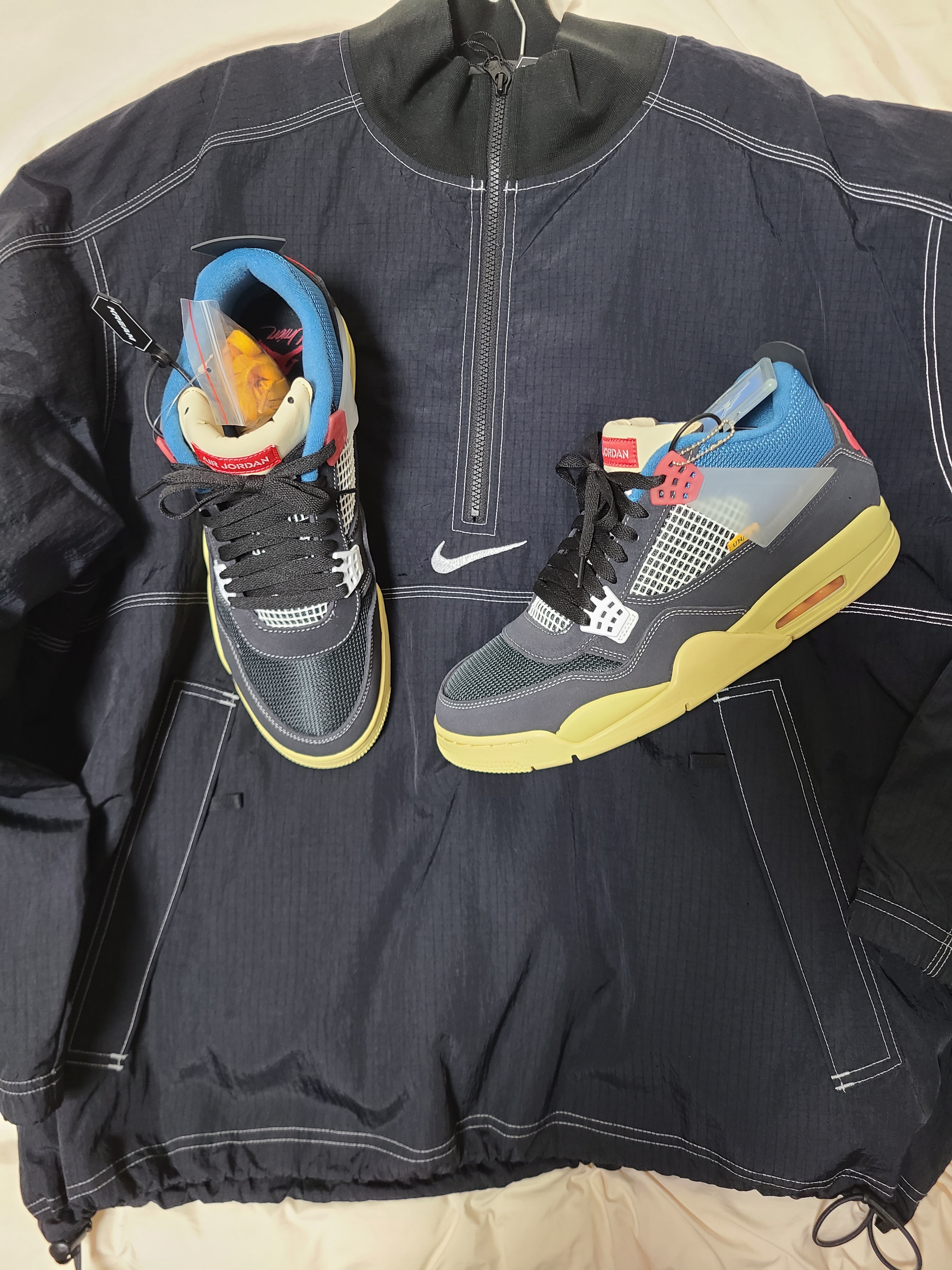 Supreme x Nike Ripstop Pullover Black - 24SS, Jordan 4 x Union Retro Off Noir 착용 스타일 - 1