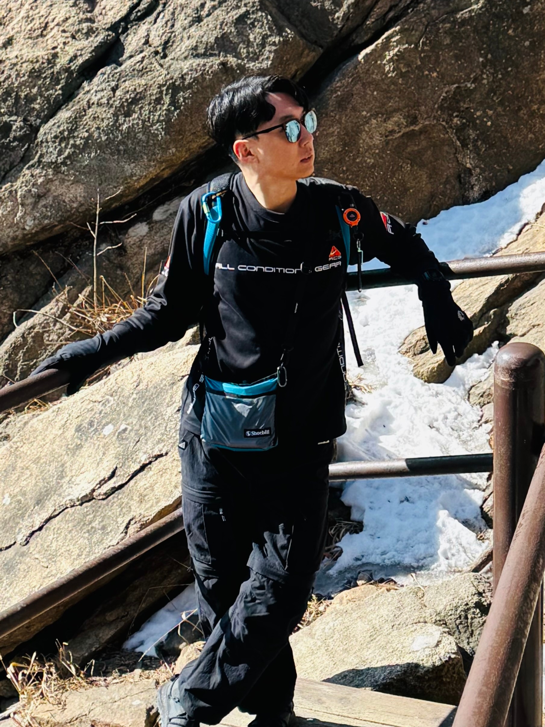 Nike ACG Mountain Fly Low Gore-Tex SE Dark Smoke Grey, Nike ACG Smith Summit Cargo Pants Black Anthracite - Asia 착용 스타일 - 1