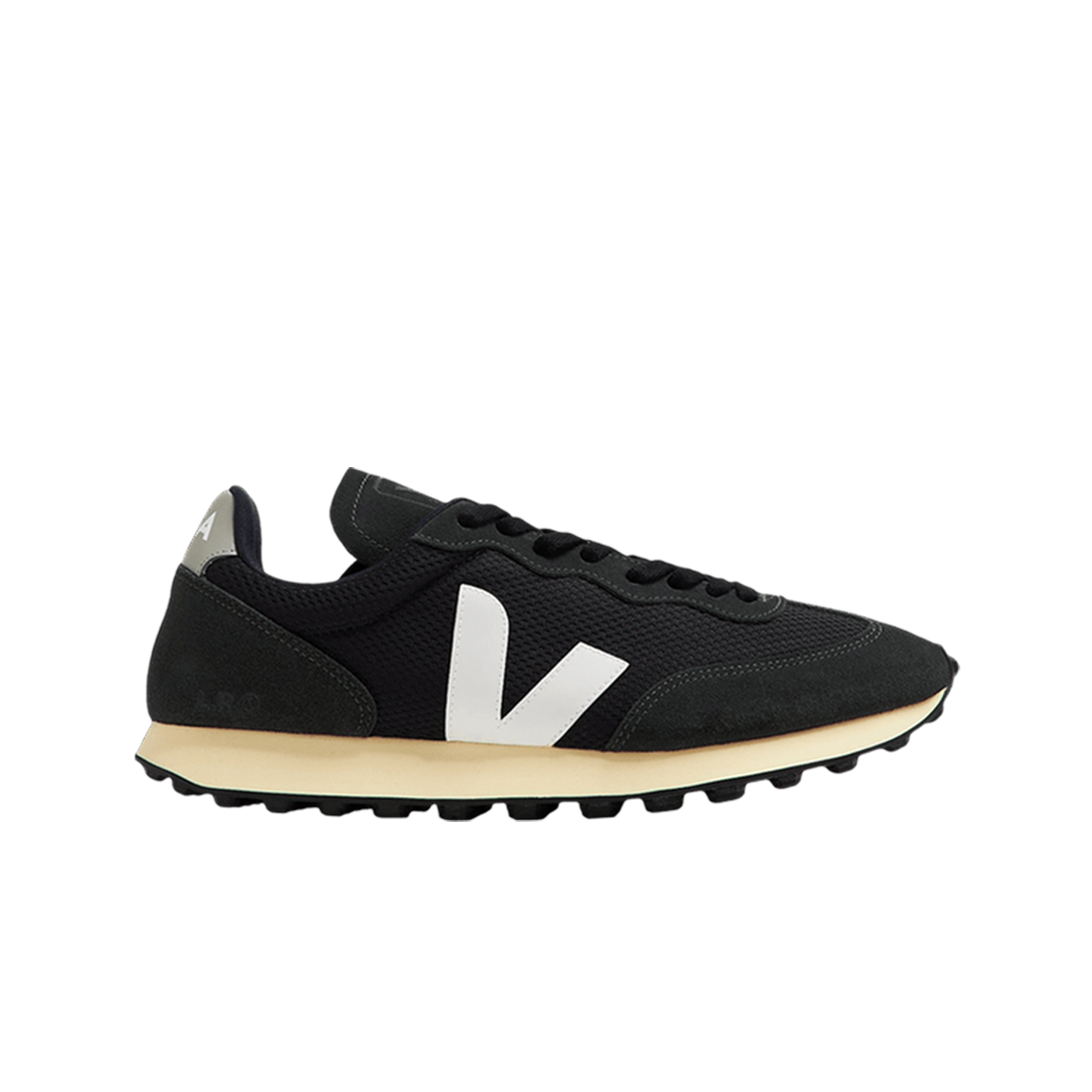 베자 리오 브랑꾸 블랙 화이트(Veja Rio Branco Black White)