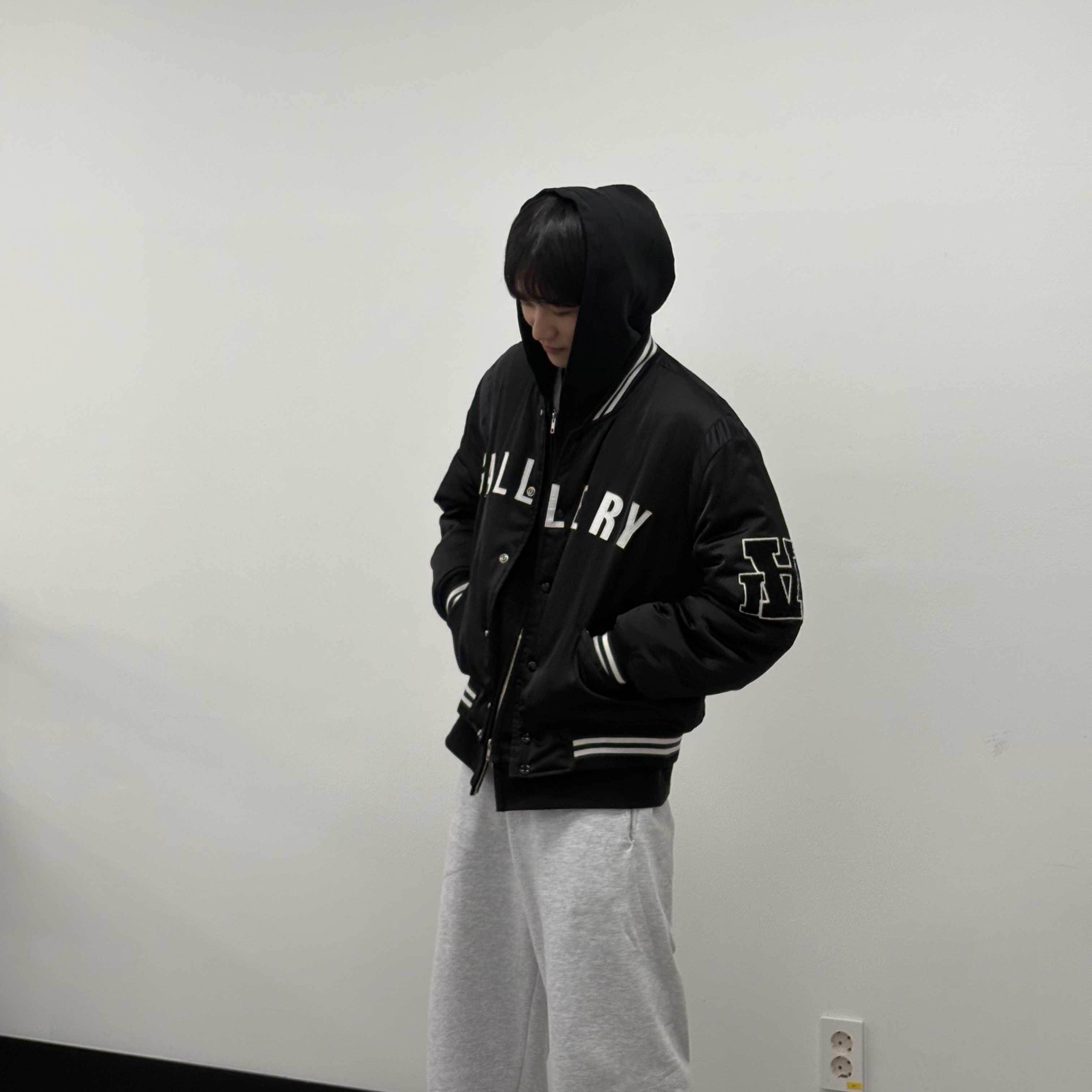 Yeezy x Gosha Rubchinskiy YZY Black Dogs Jogger Heather Grey 착용 스타일
