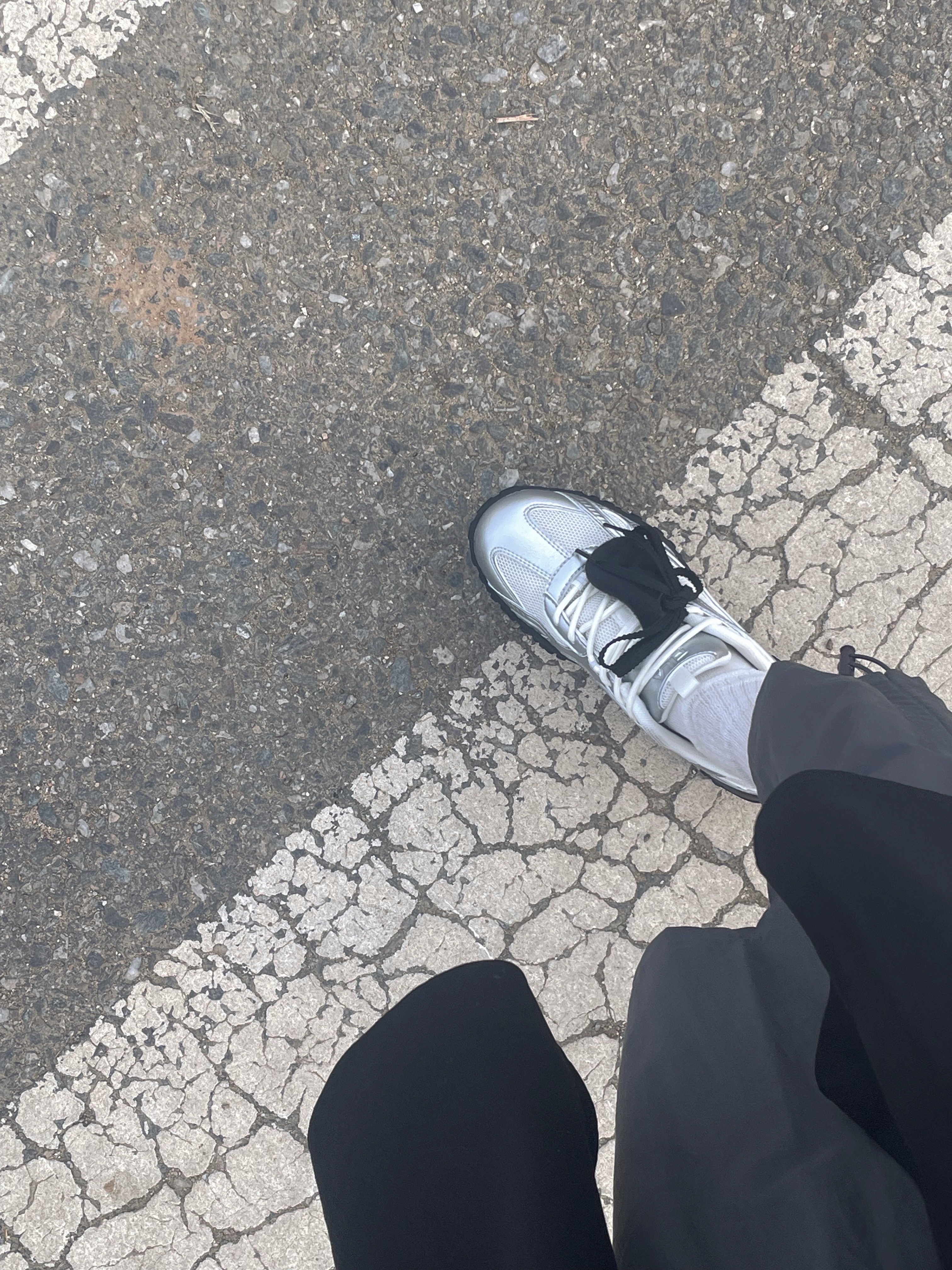 Fila Echappe MS Silver Moon 착용 스타일 - 9