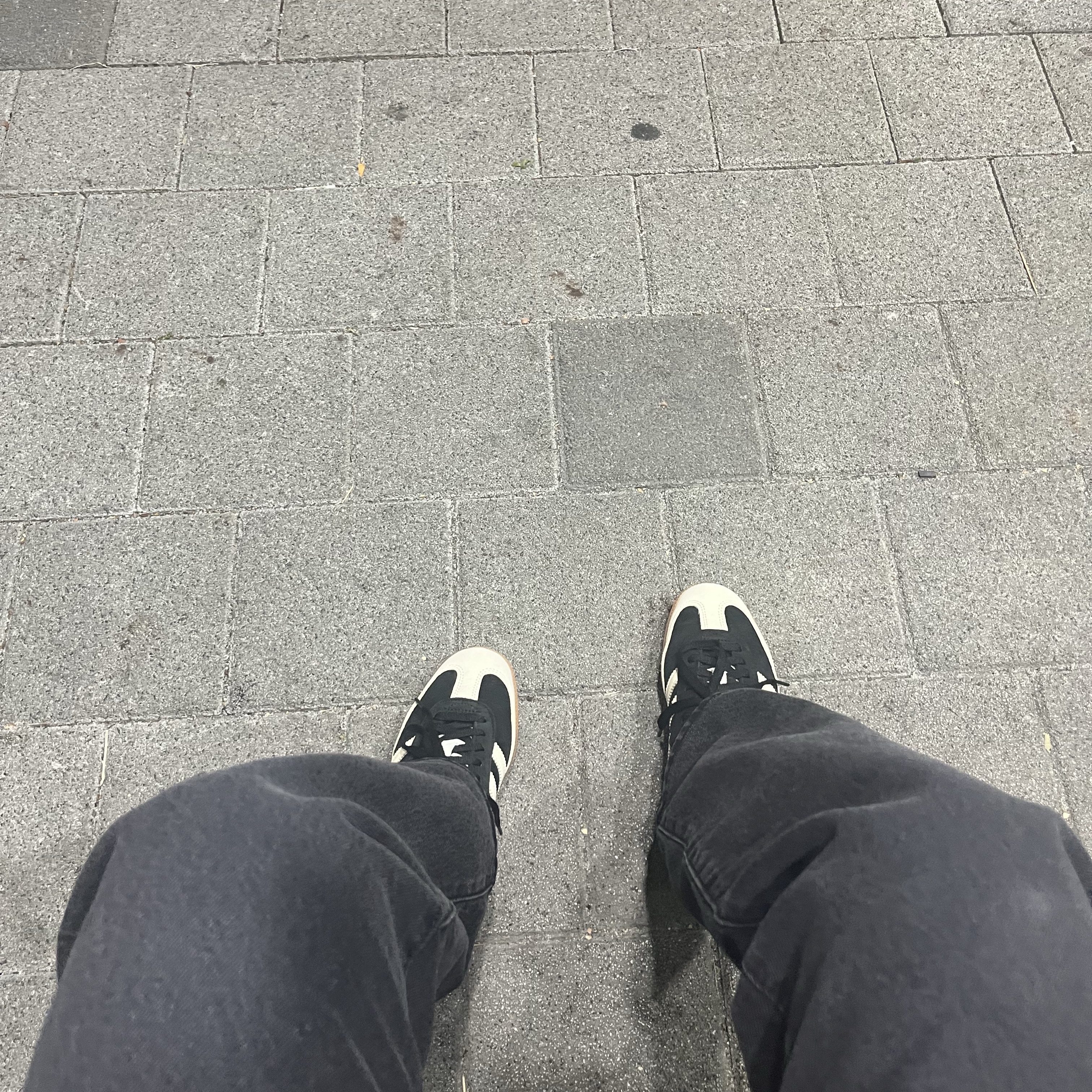 (W) Adidas Samba OG Core Black Wonder White 착용 스타일