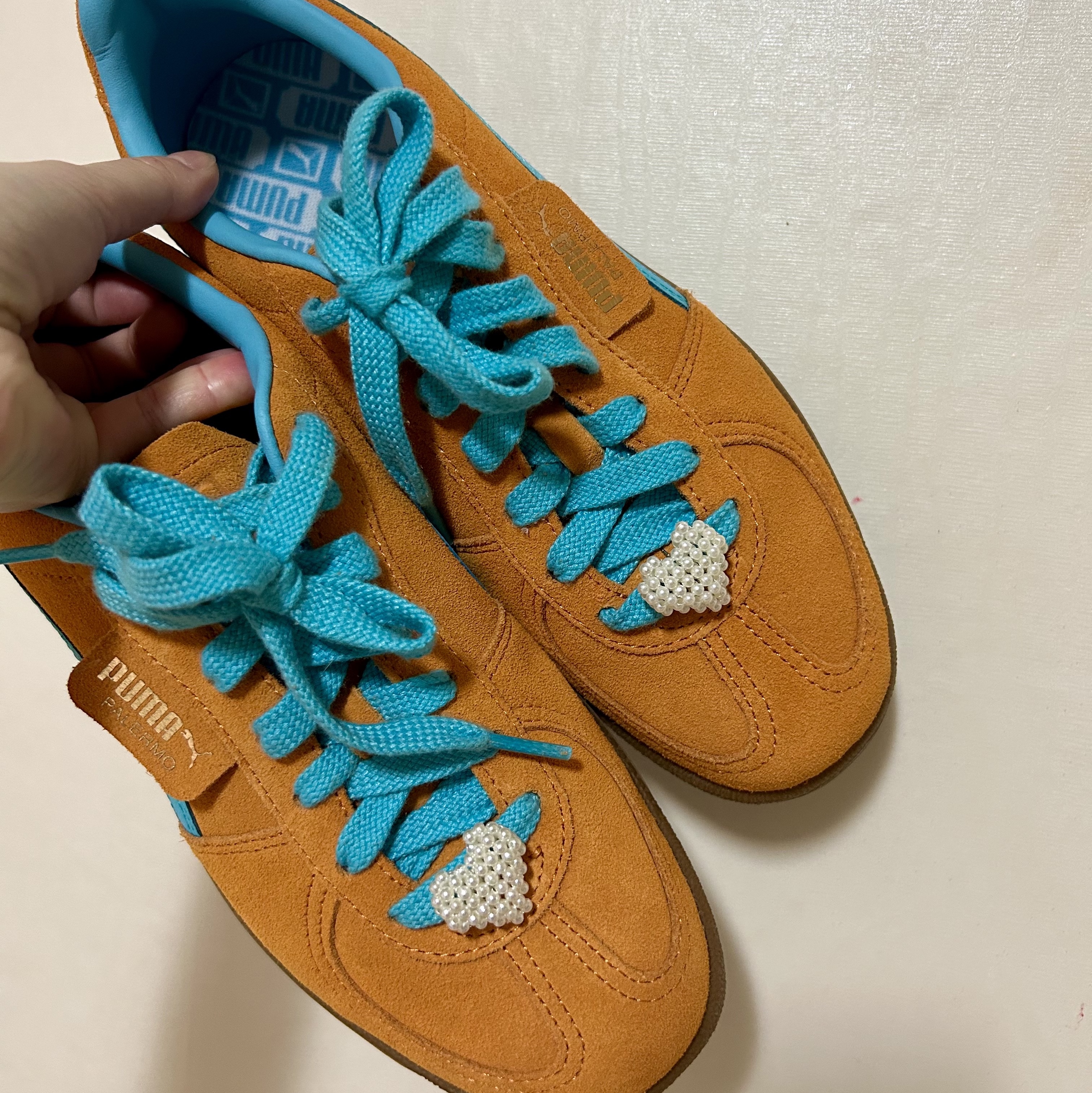 Puma Palermo Dark Cheddar Bright Aqua 착용 스타일