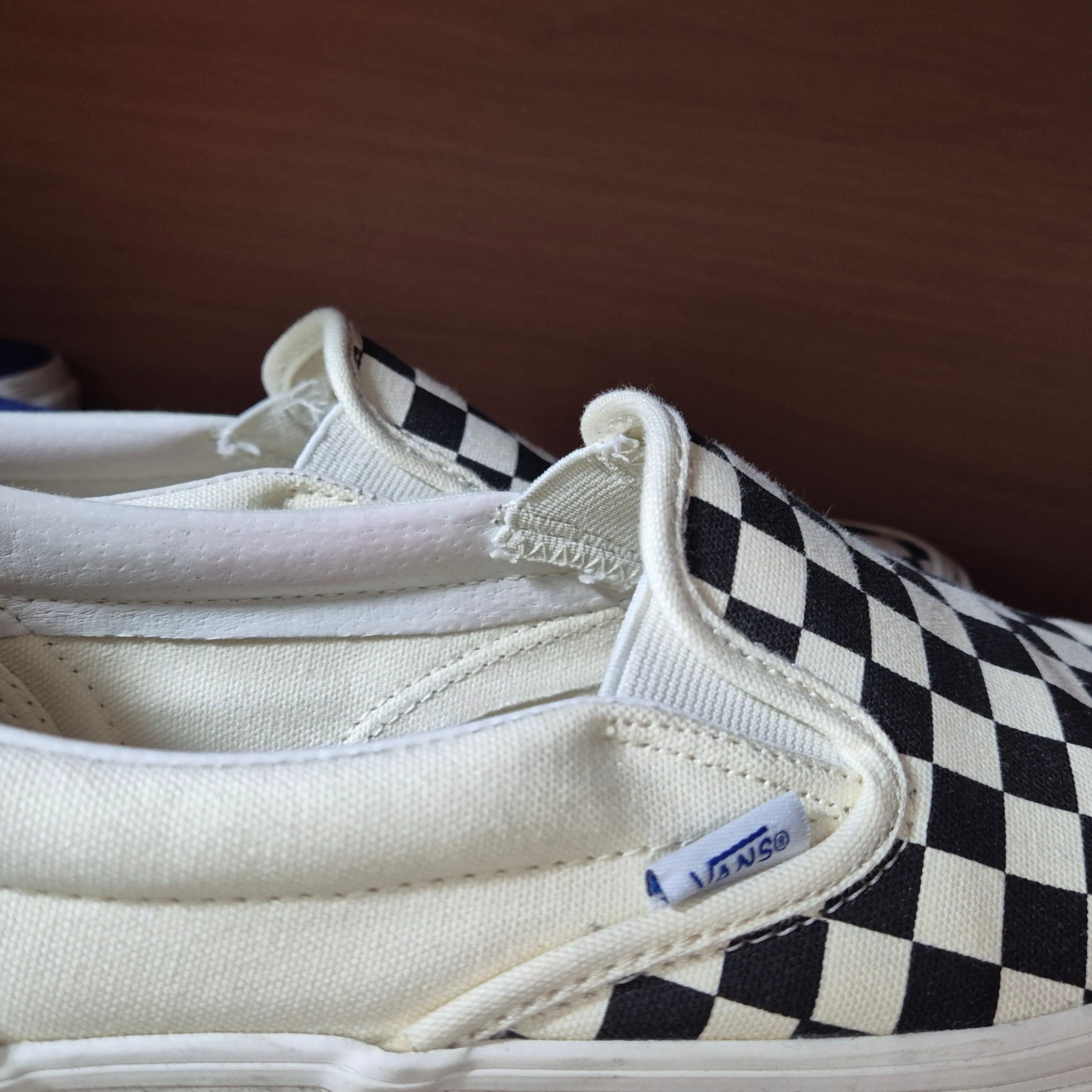 Vans Vault OG Classic Slip-On LX Checkerboard 착용 스타일