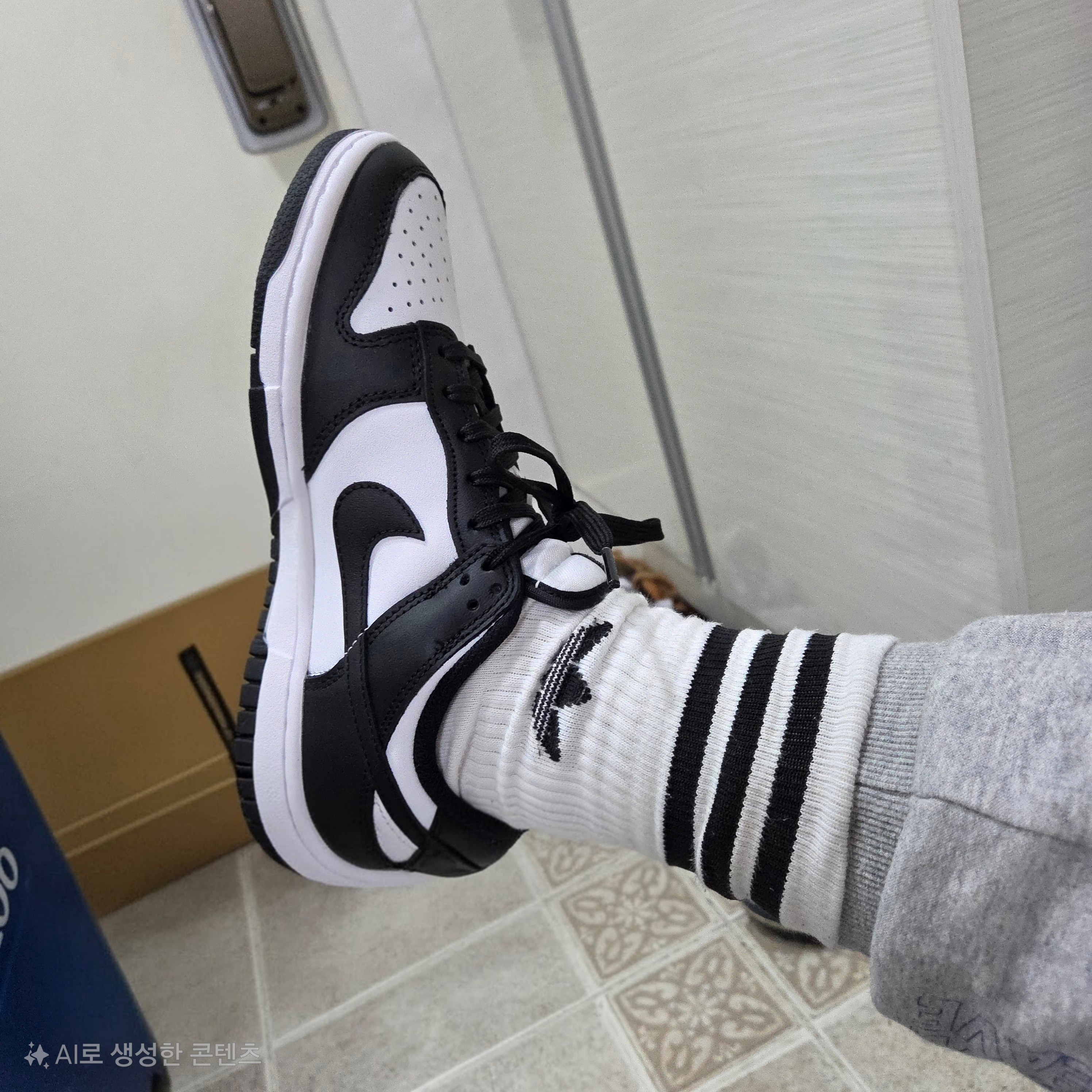 (W) Nike Dunk Low Black 착용 스타일