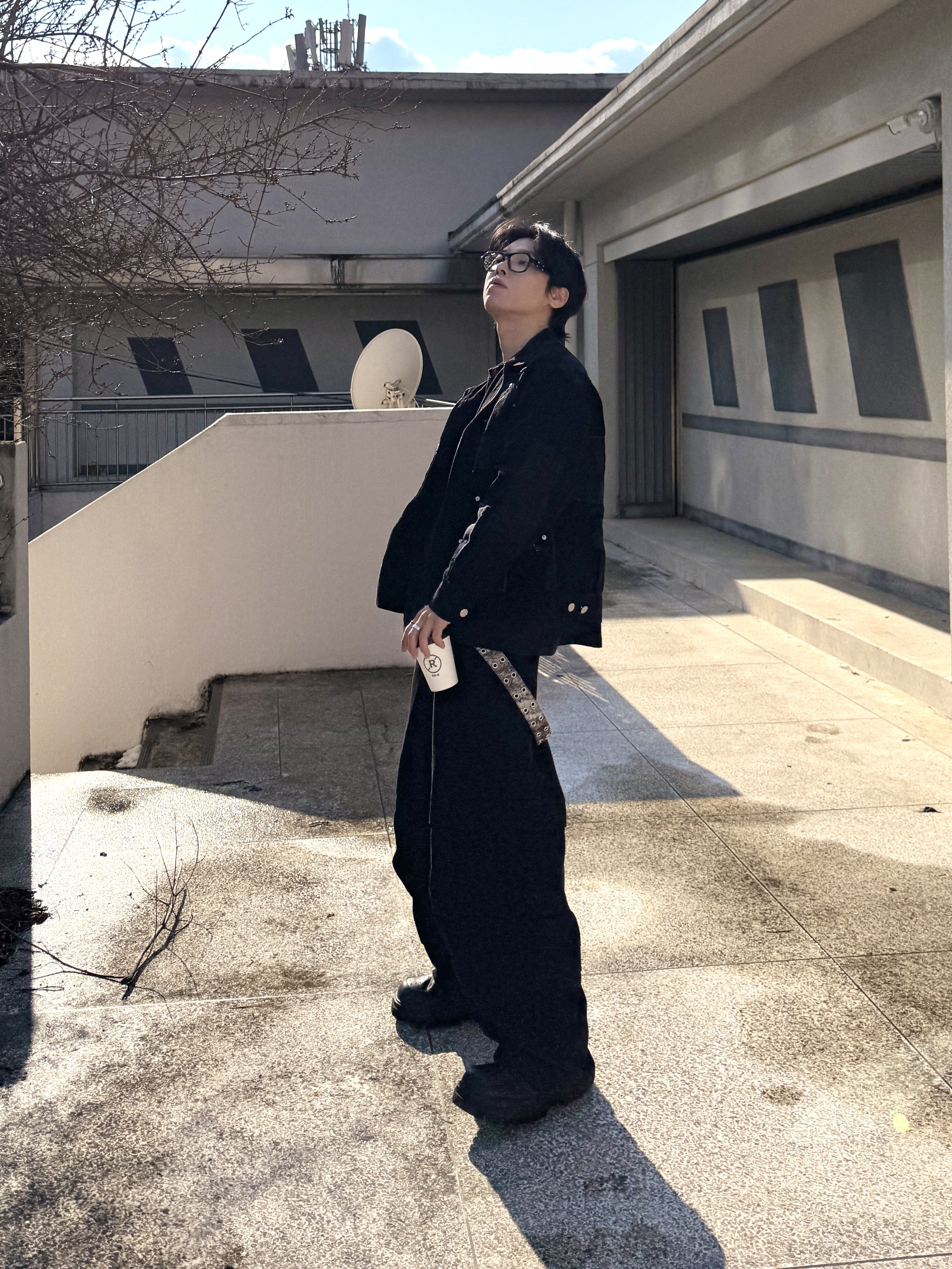 NOMANUAL Multi Panel Work Jacket Washed Black, Gentle Monster x Maison Margiela MM113 Black Clear 착용 스타일 - 10