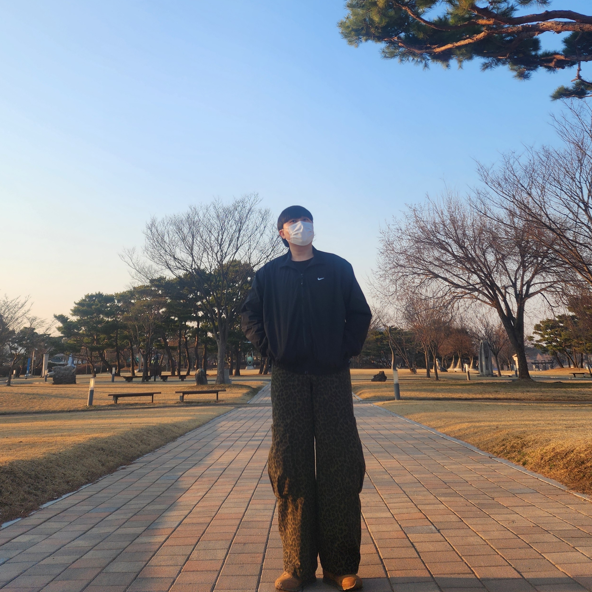 Nike NRG Solo Swoosh Woven Track Jacket Black - Asia, Karactor Lumping Cargo Pants Leopard Khaki 착용 스타일 - 3