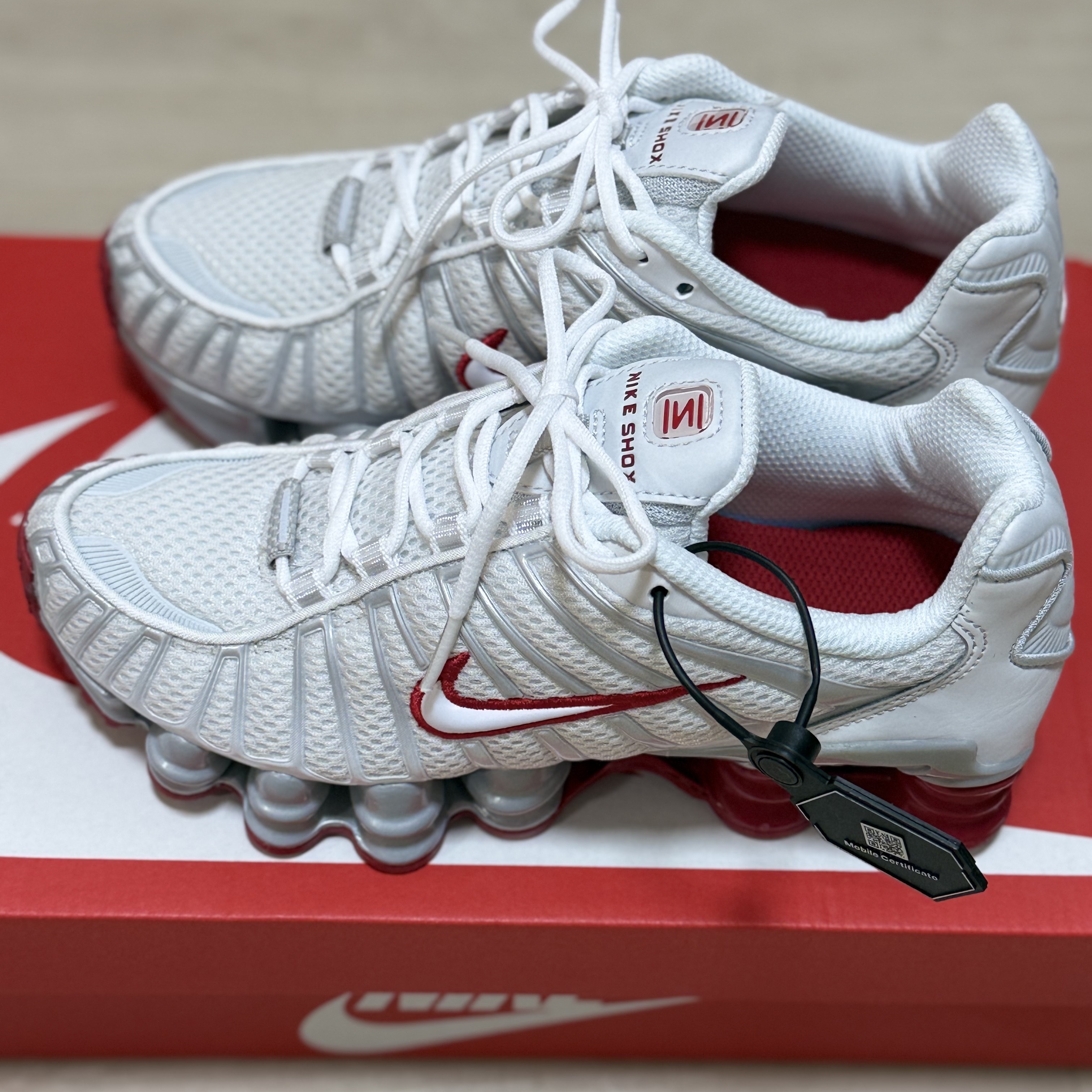 (W) Nike Shox TL Platinum Tint 착용 스타일 - 2