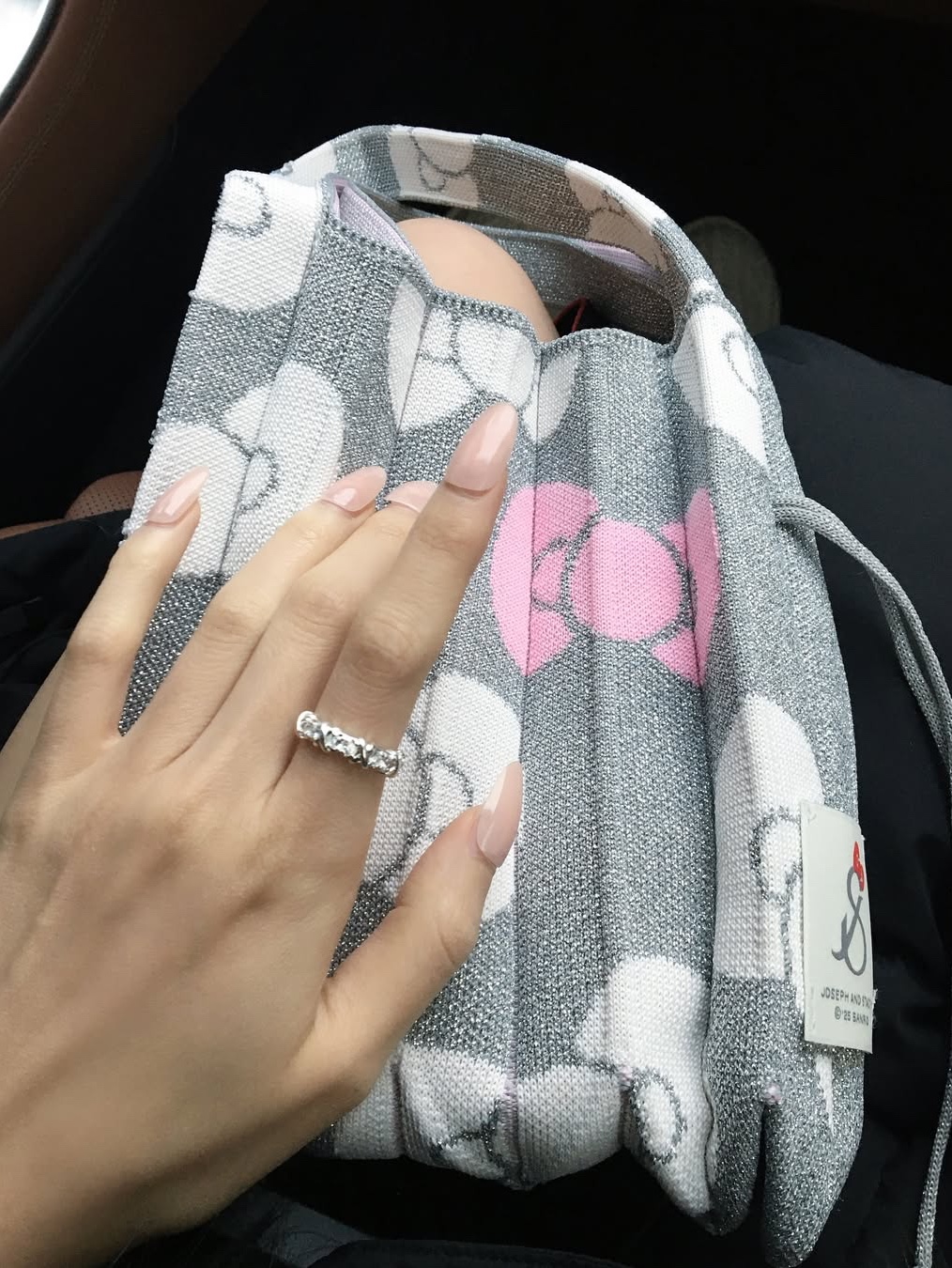 Joseph&Stacey Lucky Pleats Knit S Leopard Hello Kitty Platinum 착용 스타일 - 2