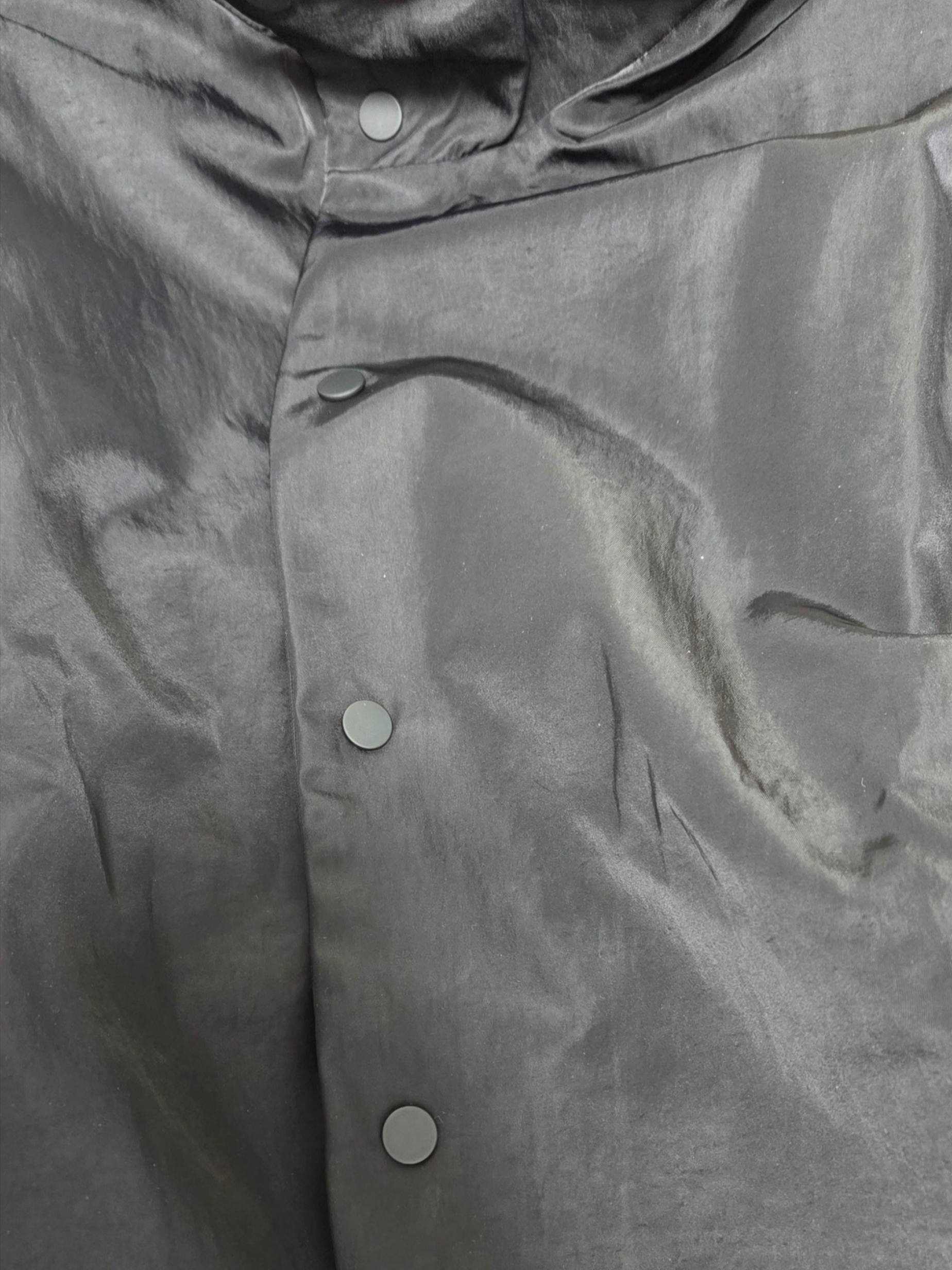Essentials Textured Nylon Hooded Coaches Jacket Black - 24FW 착용 스타일