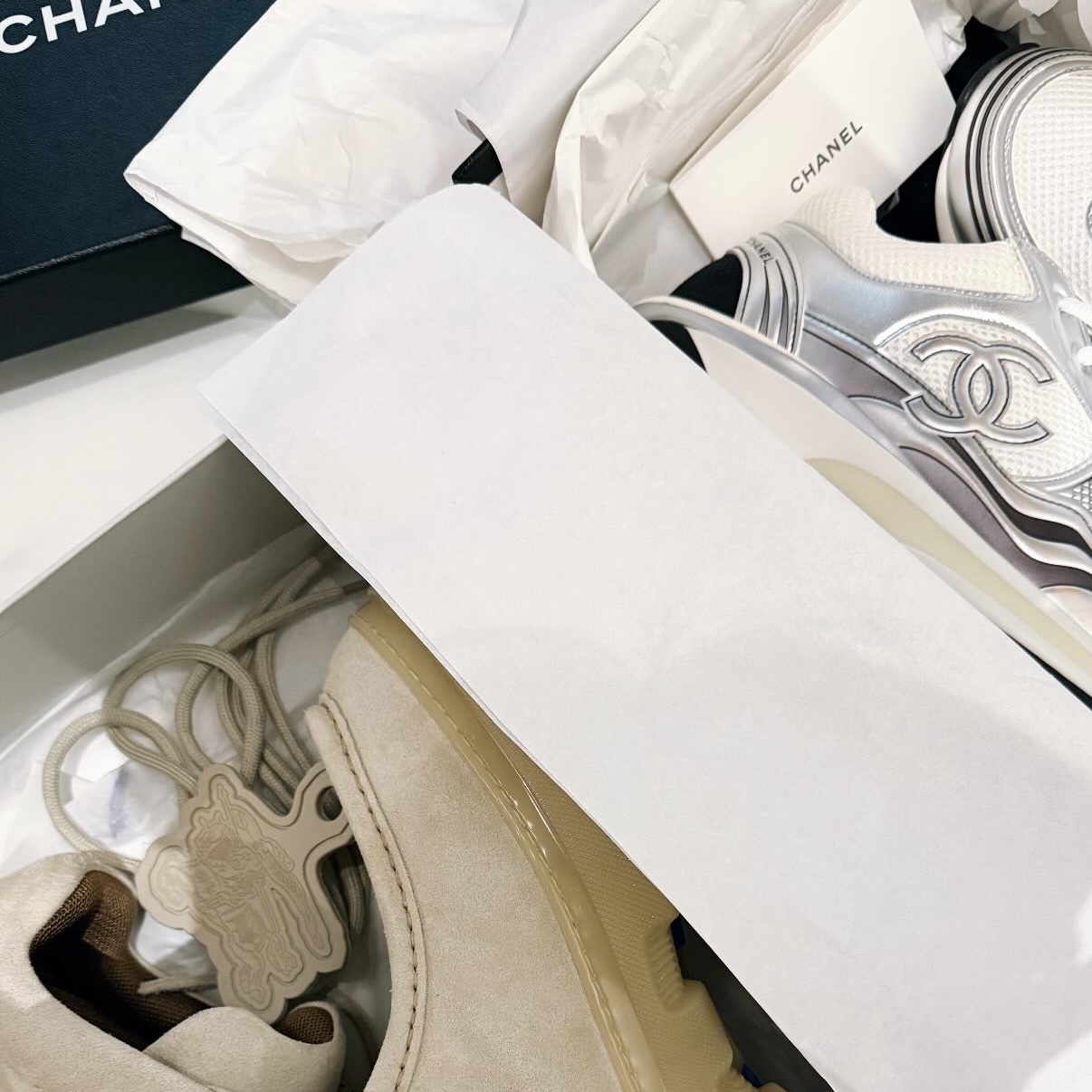 Chanel Sneakers Fabric Laminated & White Silver, Burberry Suede Creeper Mid Shoes Clay 착용 스타일