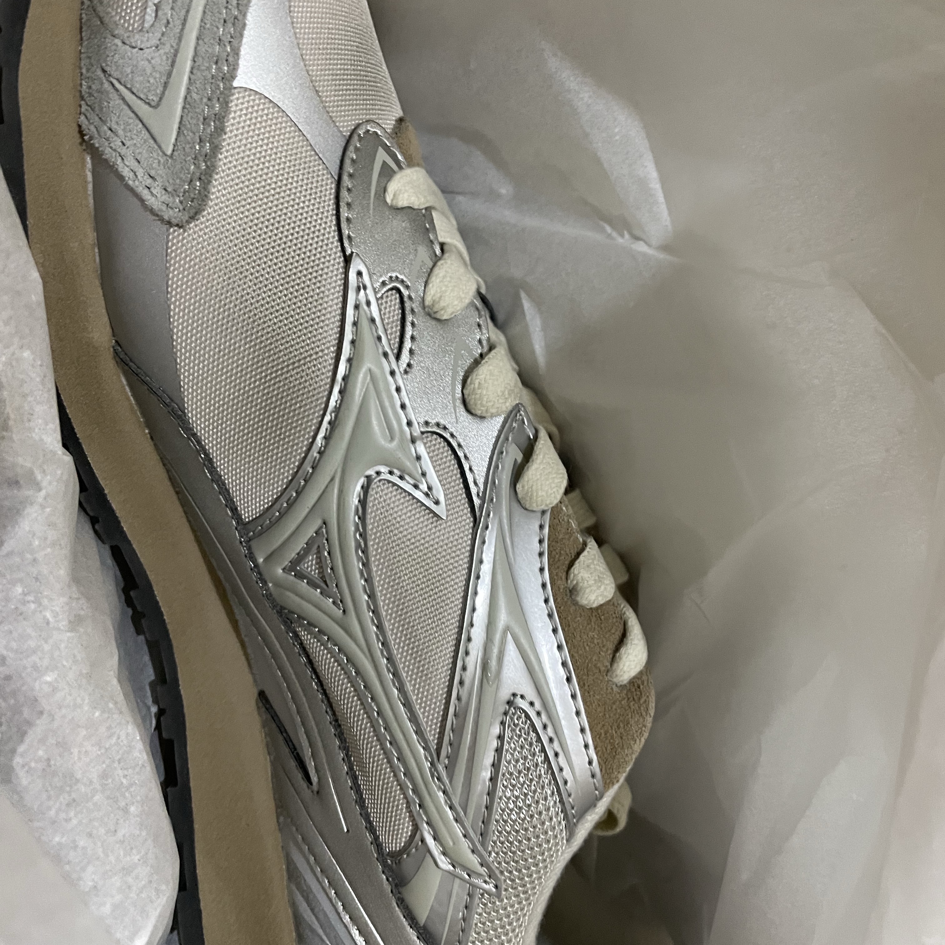 Mizuno LG 60S 2K White Grey 착용 스타일 - 1