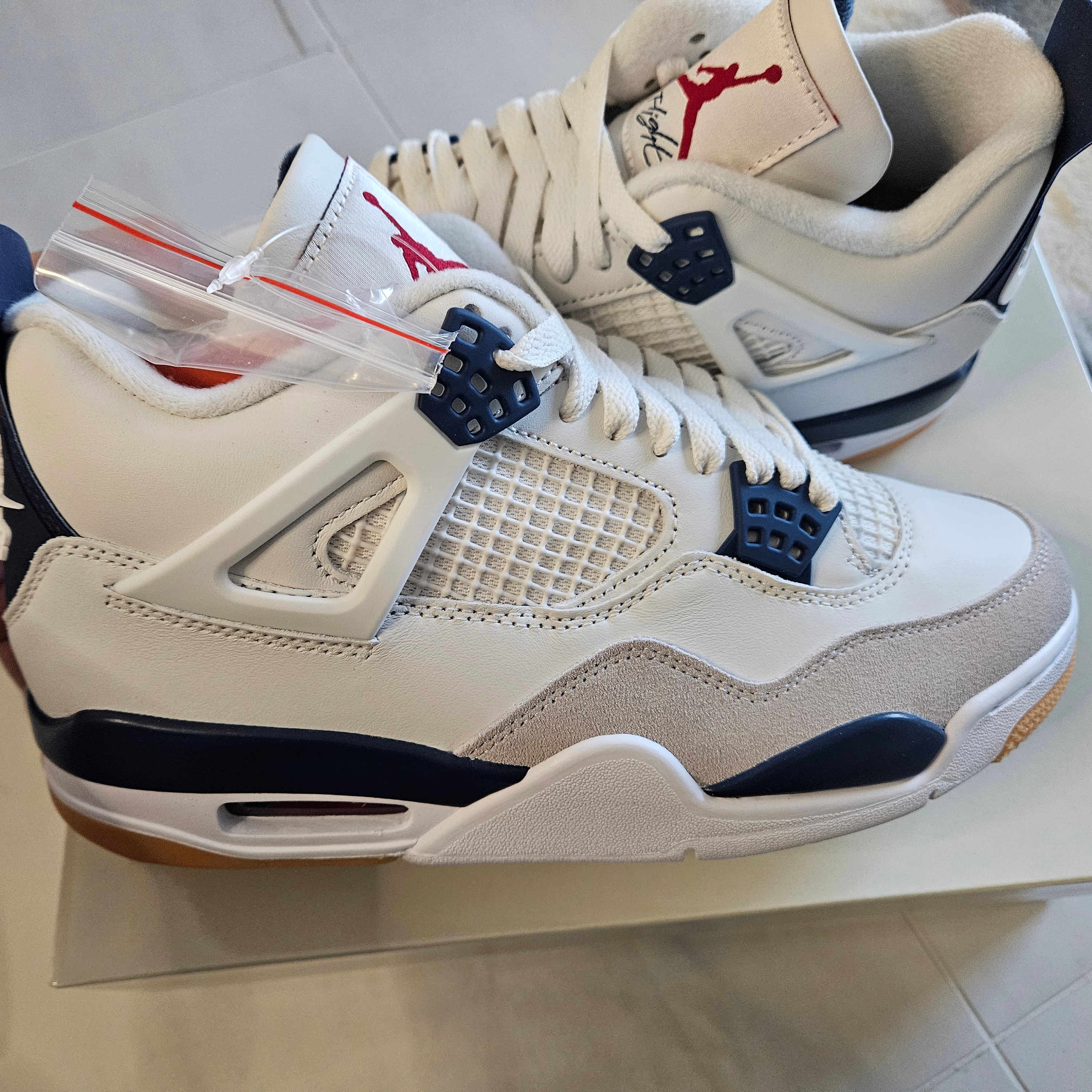 Jordan 4 x Nike SB Retro SP Navy 착용 스타일 - 3