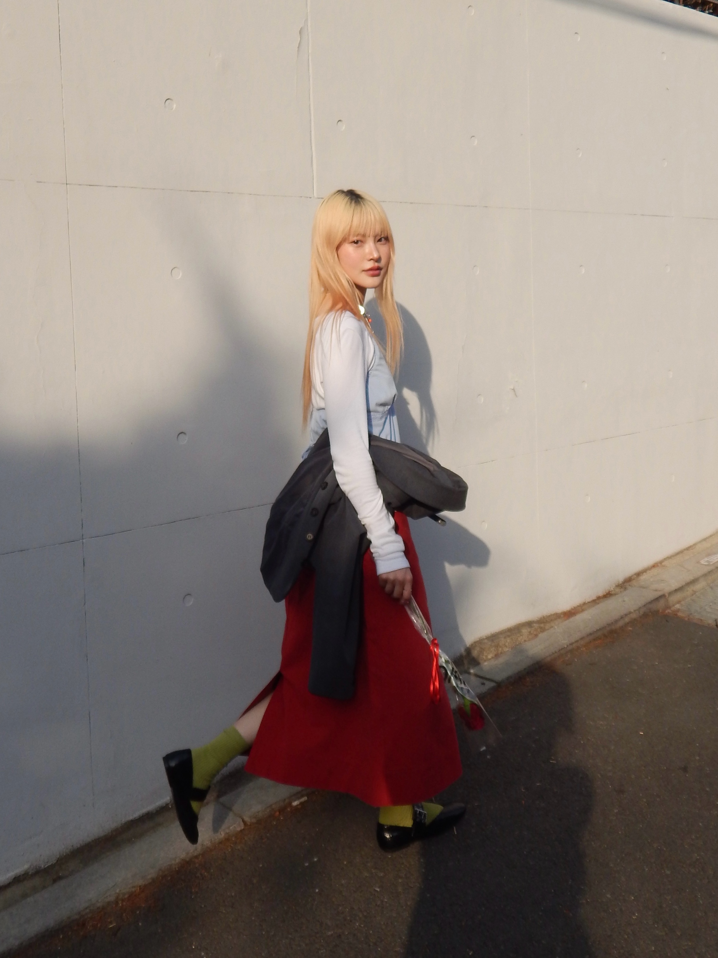 Mischief Bowling Bag Light Grey 착용 스타일 - 1