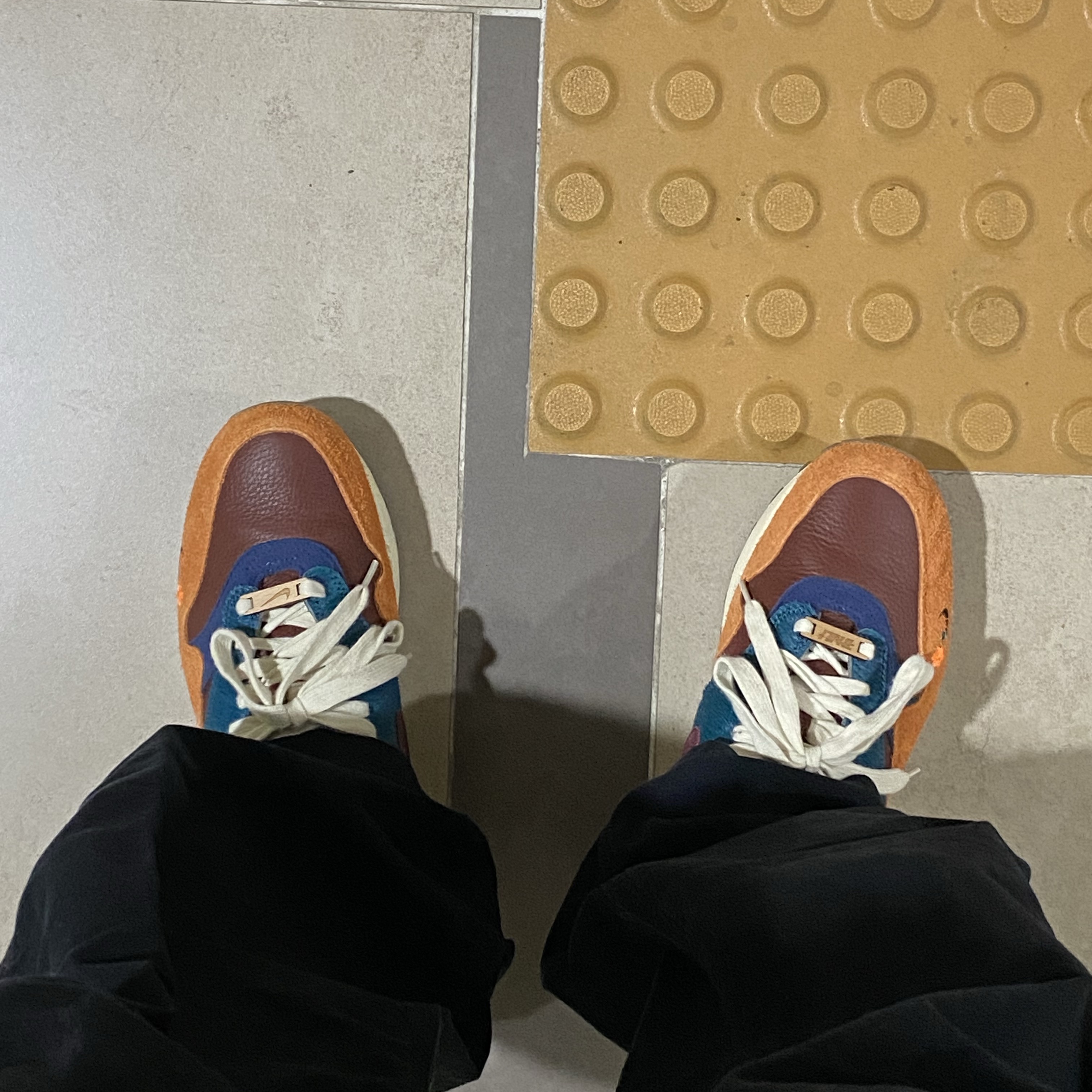 Nike x Kasina Air Max 1 SP Won-Ang Orange 착용 스타일 - 2