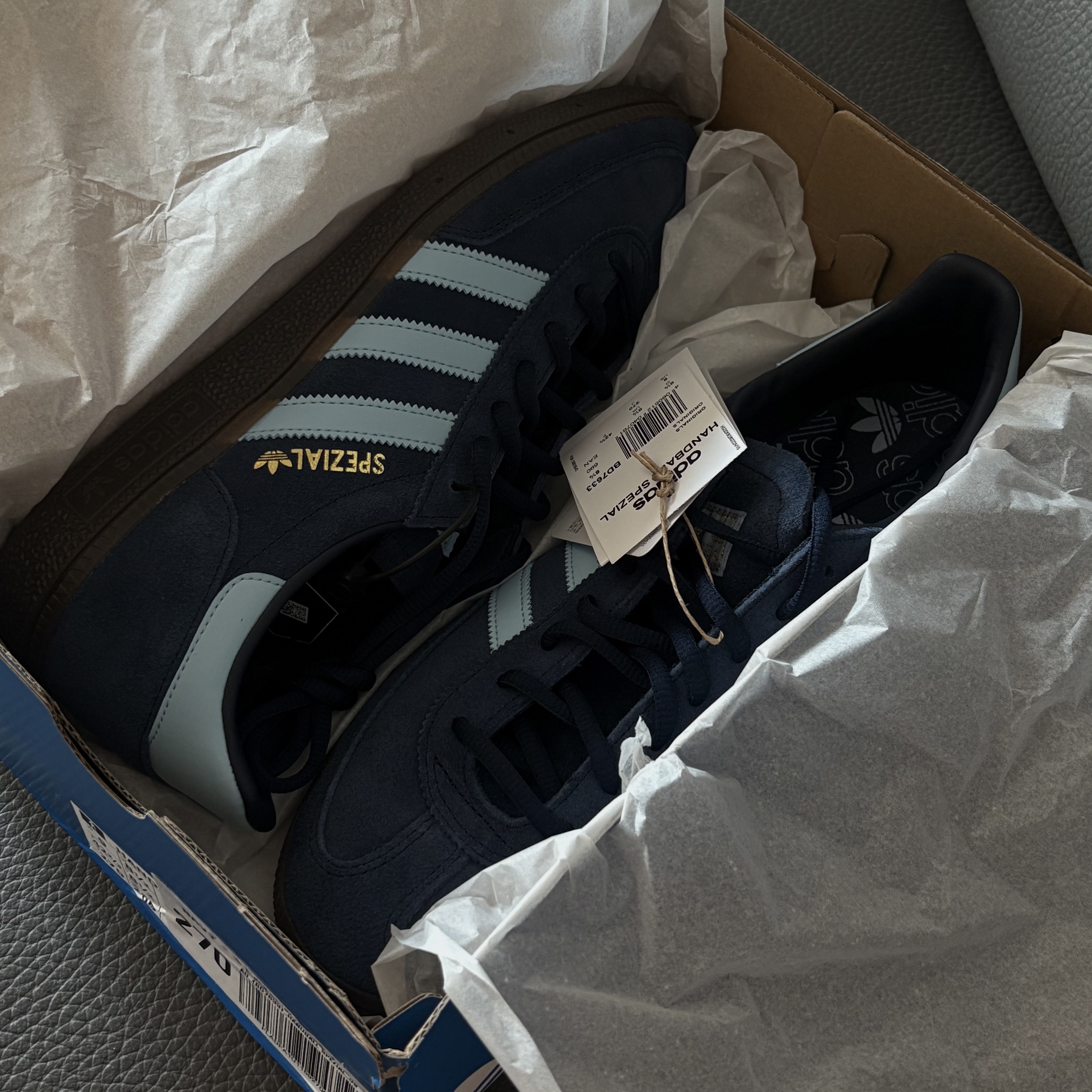 Adidas Spezial Handball Collegiate Navy 착용 스타일