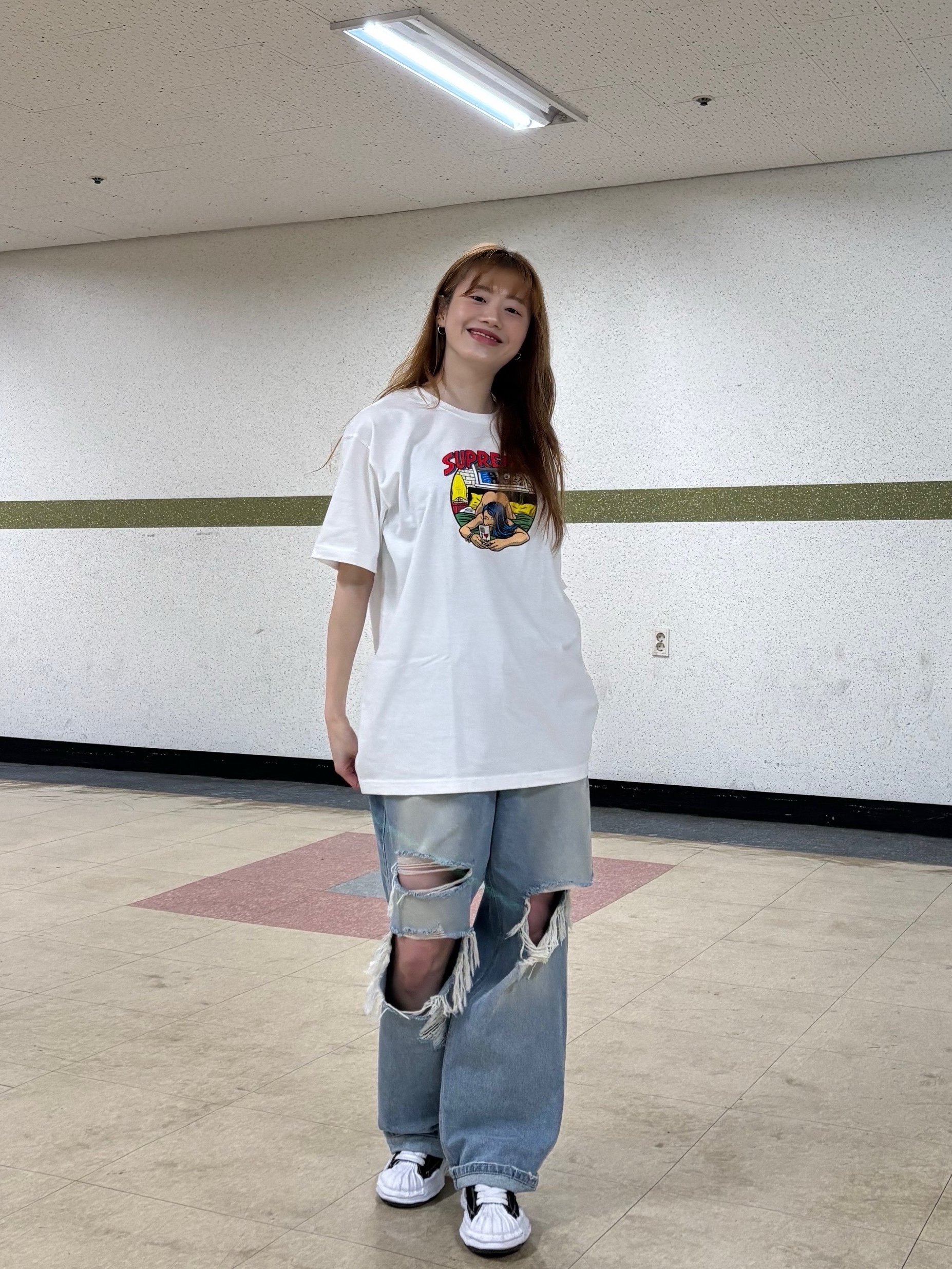 Supreme Bedroom T-Shirt White - 25SS, Maison Mihara Yasuhiro Blakey OG Sole Canvas Low-top Sneakers Black White 착용 스타일 - 2