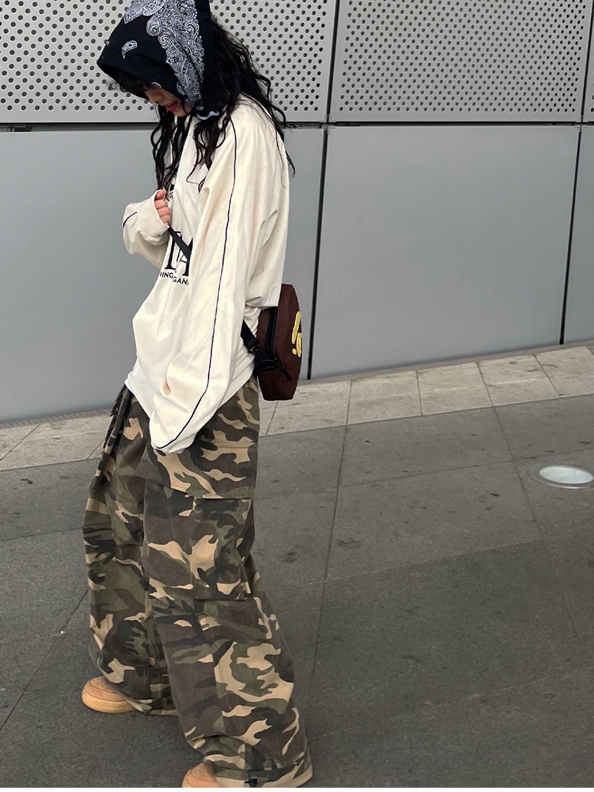 Nike Air Force 1 '07 WB Flax, BAPE Ape Head Shoulder Bag Brown 착용 스타일 - 1