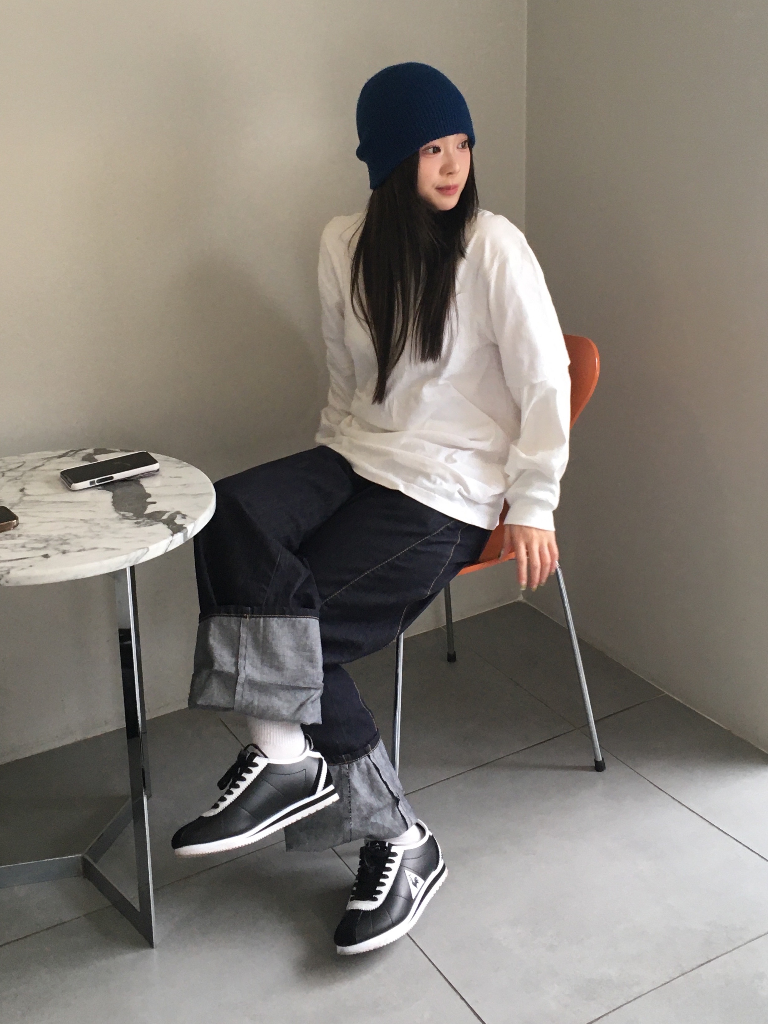 Carhartt Loose Fit Heavyweight Regular Short Sleeve Pocket T-Shirt White, Le Coq Sportif Montpellier Black 착용 스타일 - 2