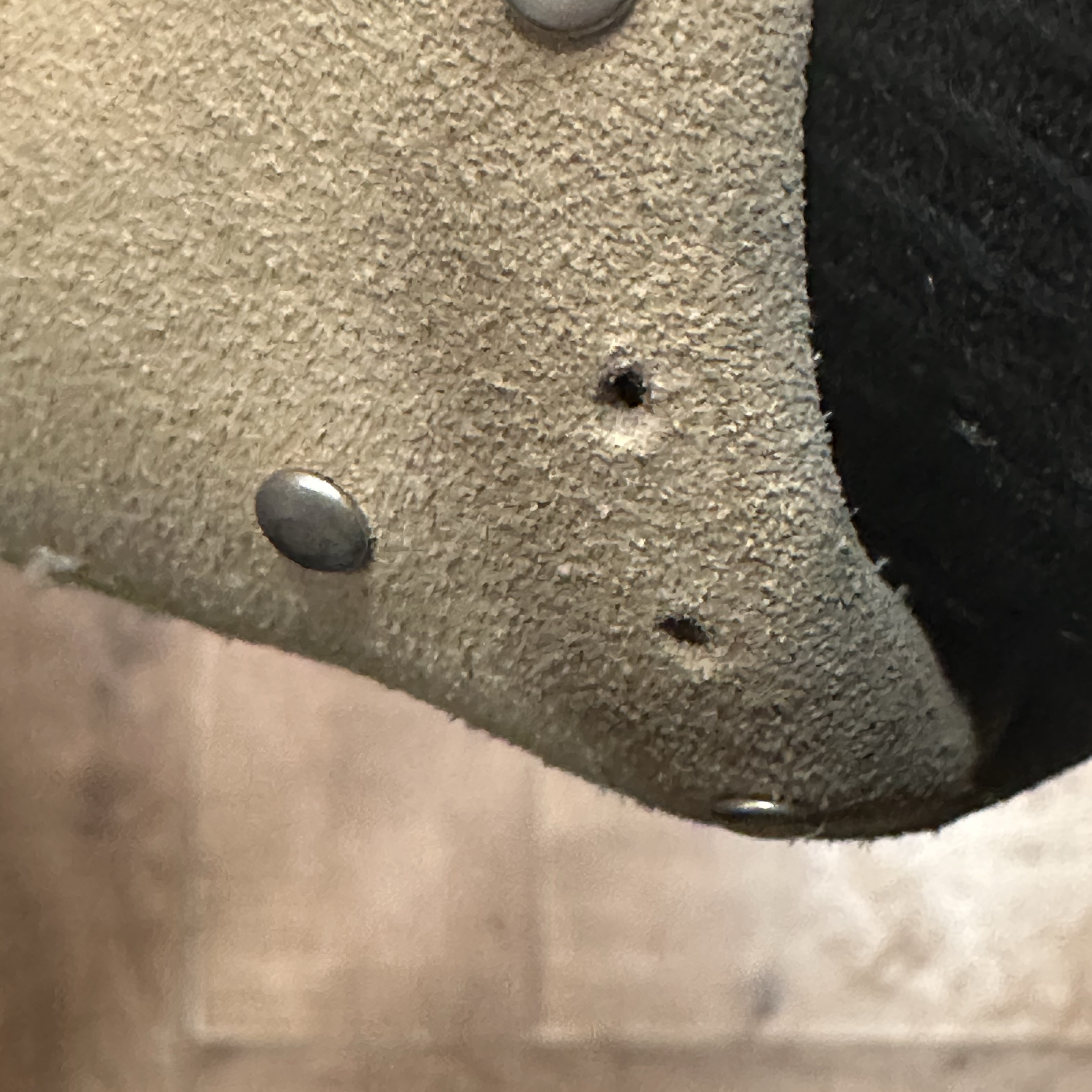 [KREAM 단독] Millo Archive X Negative Three Crescendo Desert Boots Beige 착용 스타일