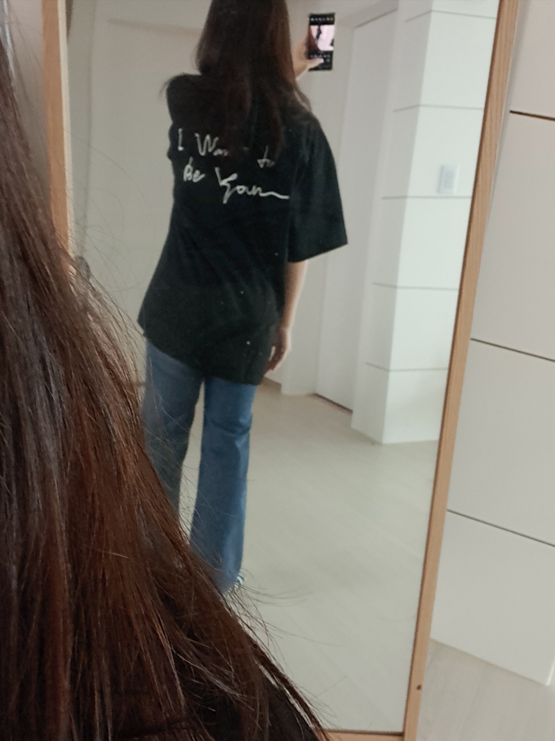 'HERO' Calligraphy T-Shirt (Black) 착용 스타일