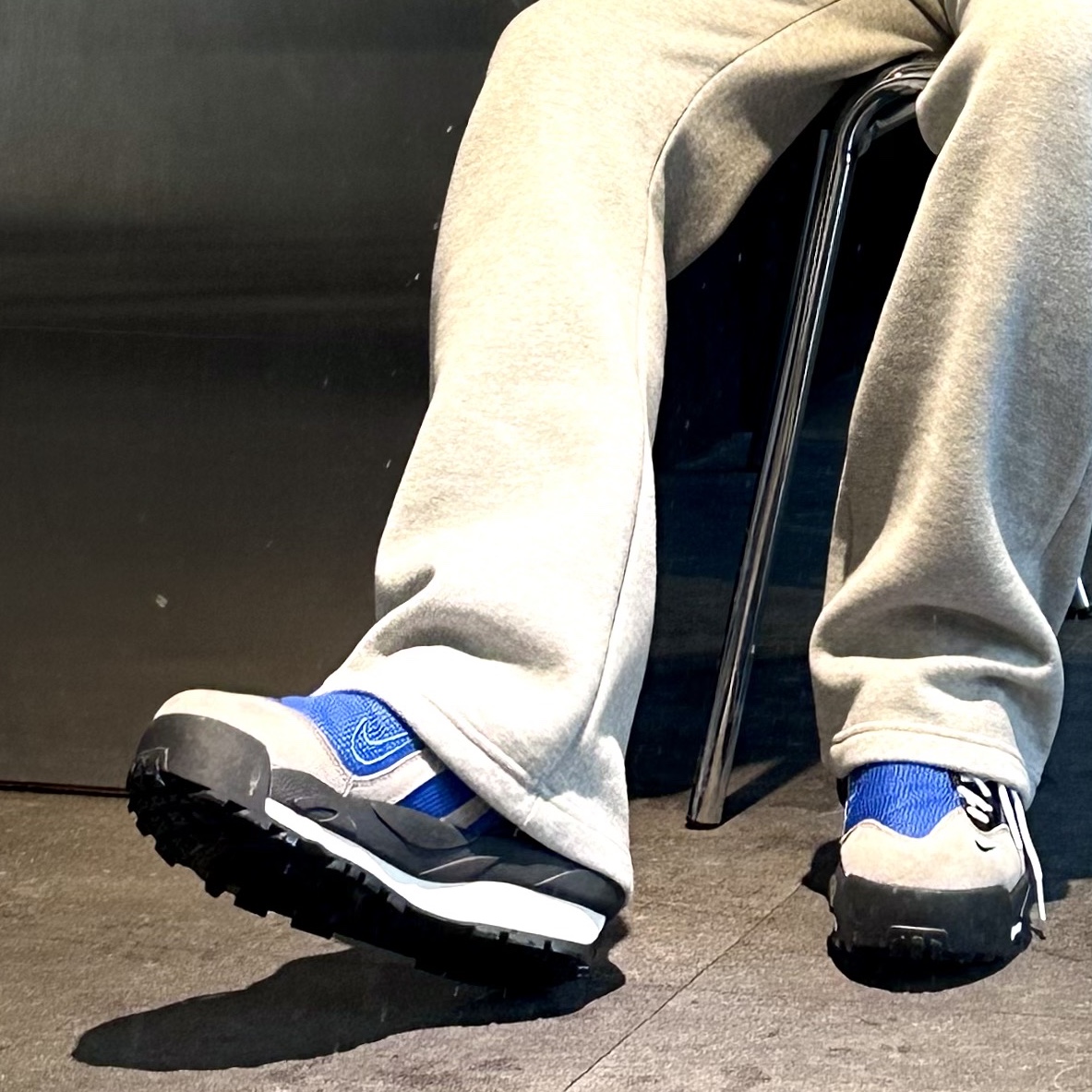 Nike x Sacai Magmascape SP Varsity Royal 착용 스타일