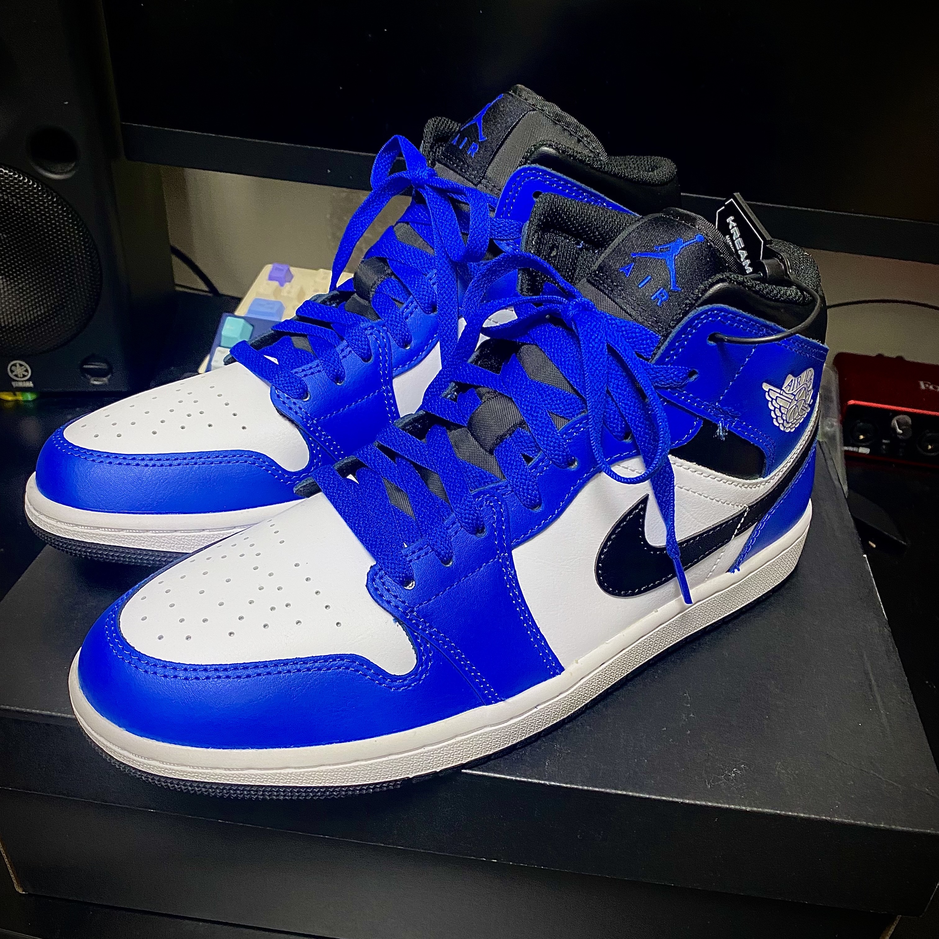 Jordan 1 Mid Game Royal White 착용 스타일