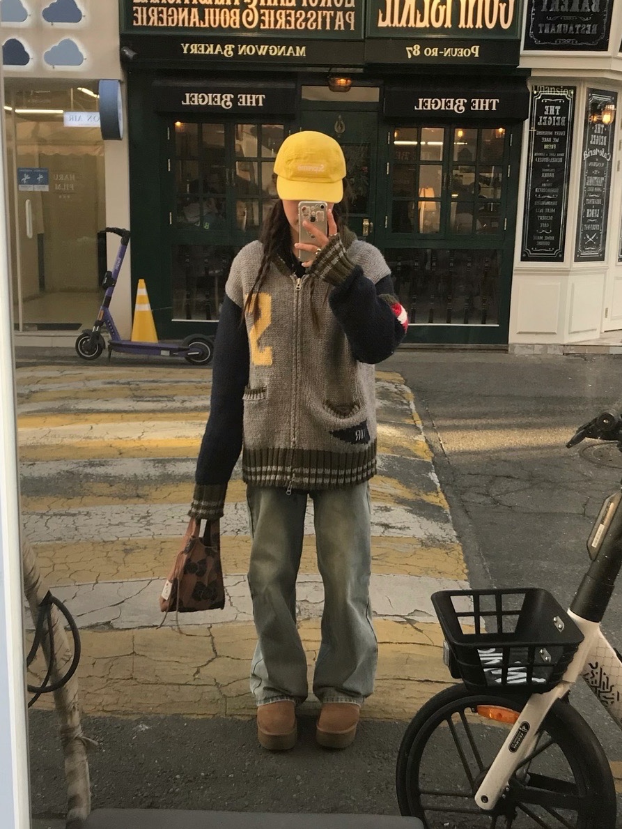 (W) UGG Classic Mini Platform Boots Chestnut, Supreme Washed Chino Twill Camp Cap Yellow - 23SS 착용 스타일
