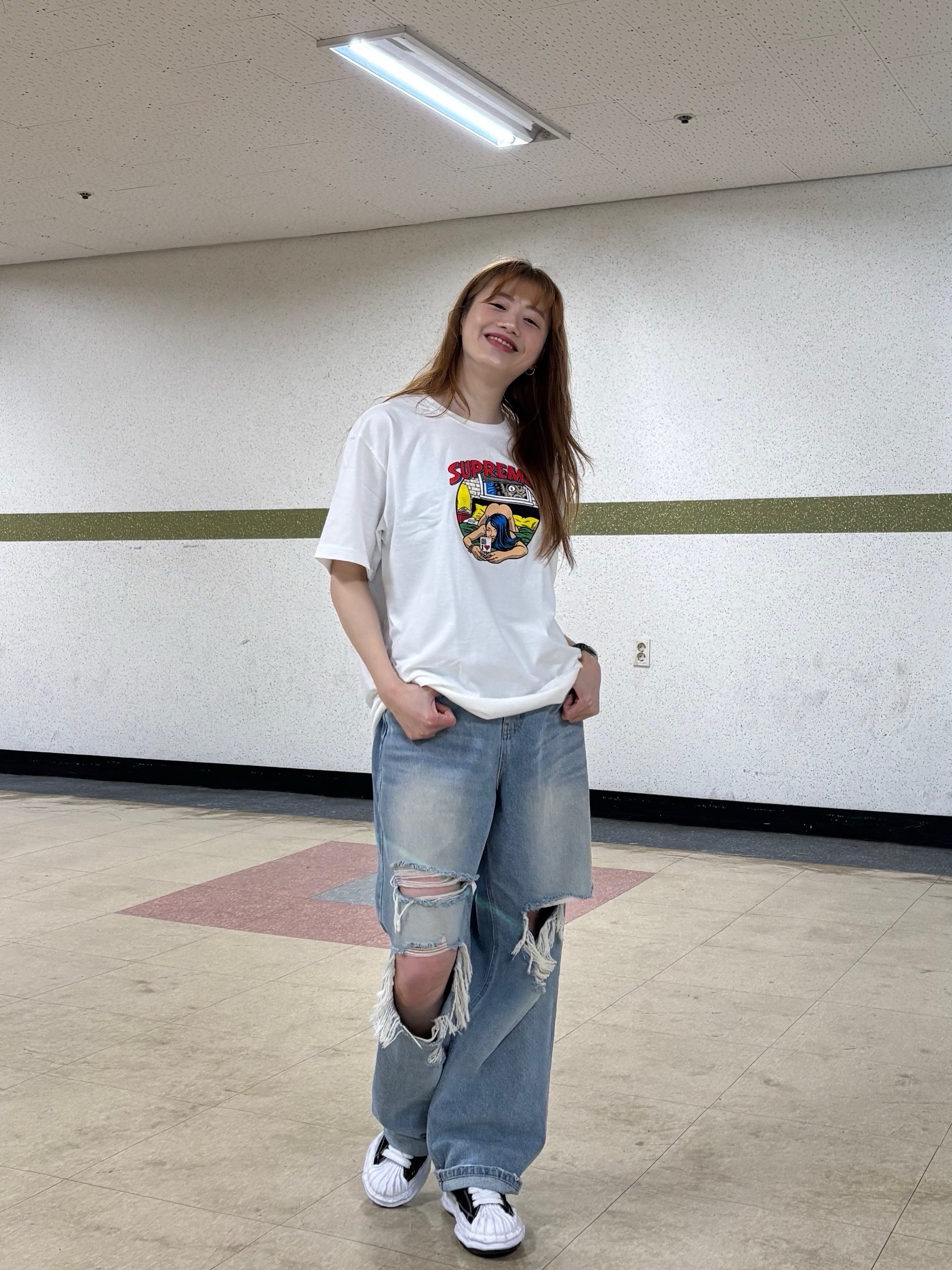 Supreme Bedroom T-Shirt White - 25SS, Maison Mihara Yasuhiro Blakey OG Sole Canvas Low-top Sneakers Black White 착용 스타일 - 5