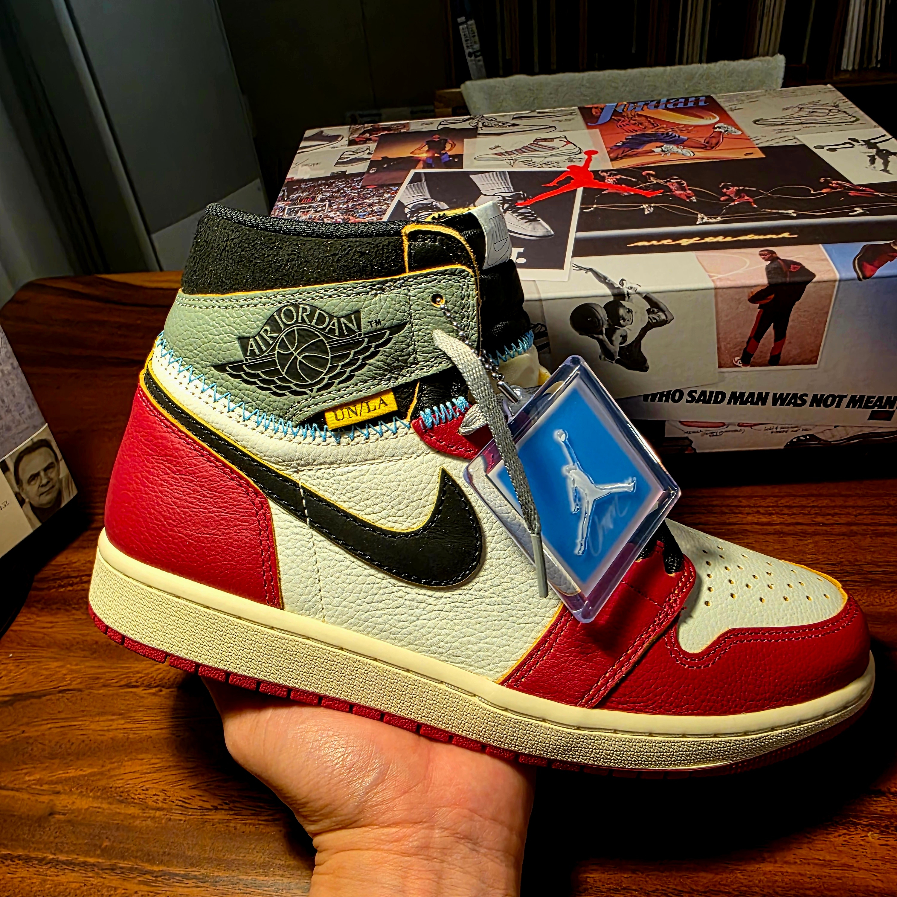 Jordan 1 x Union Retro High OG Chicago Shadow 착용 스타일 - 1