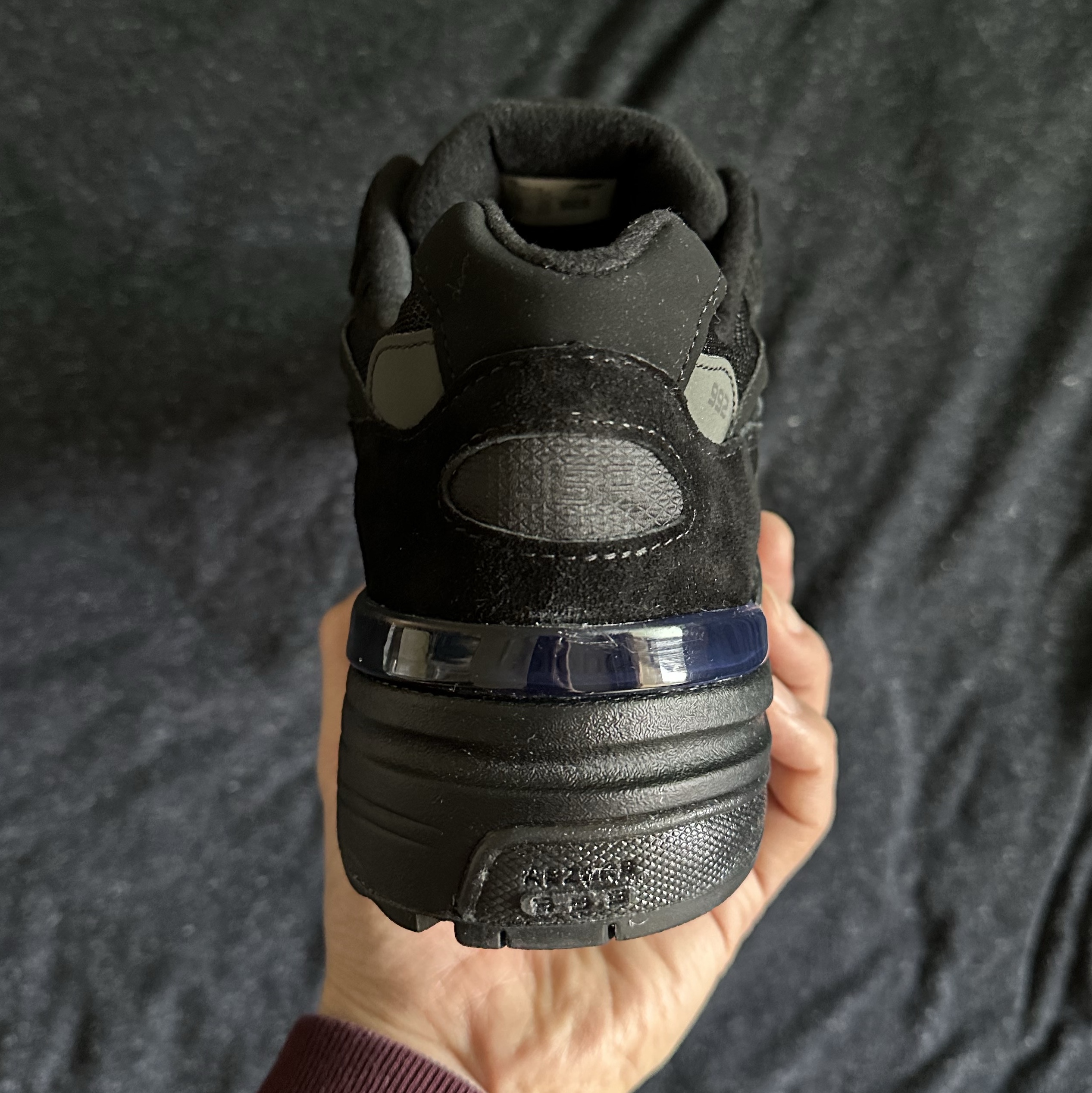 New Balance 992 Made in USA Core Black 착용 스타일 - 5