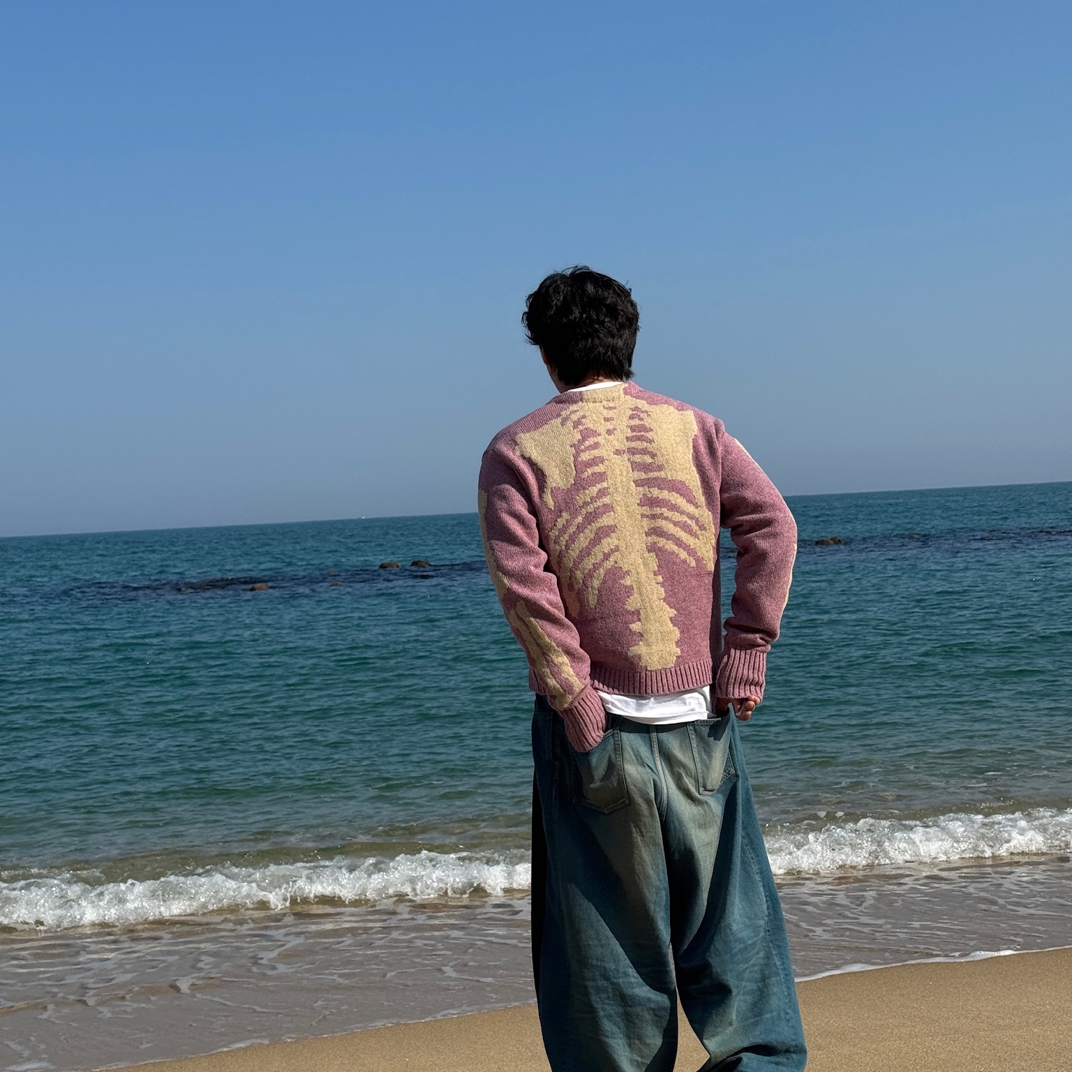 Kapital 5G Wool Bone Short Cardigan Light Purple 착용 스타일