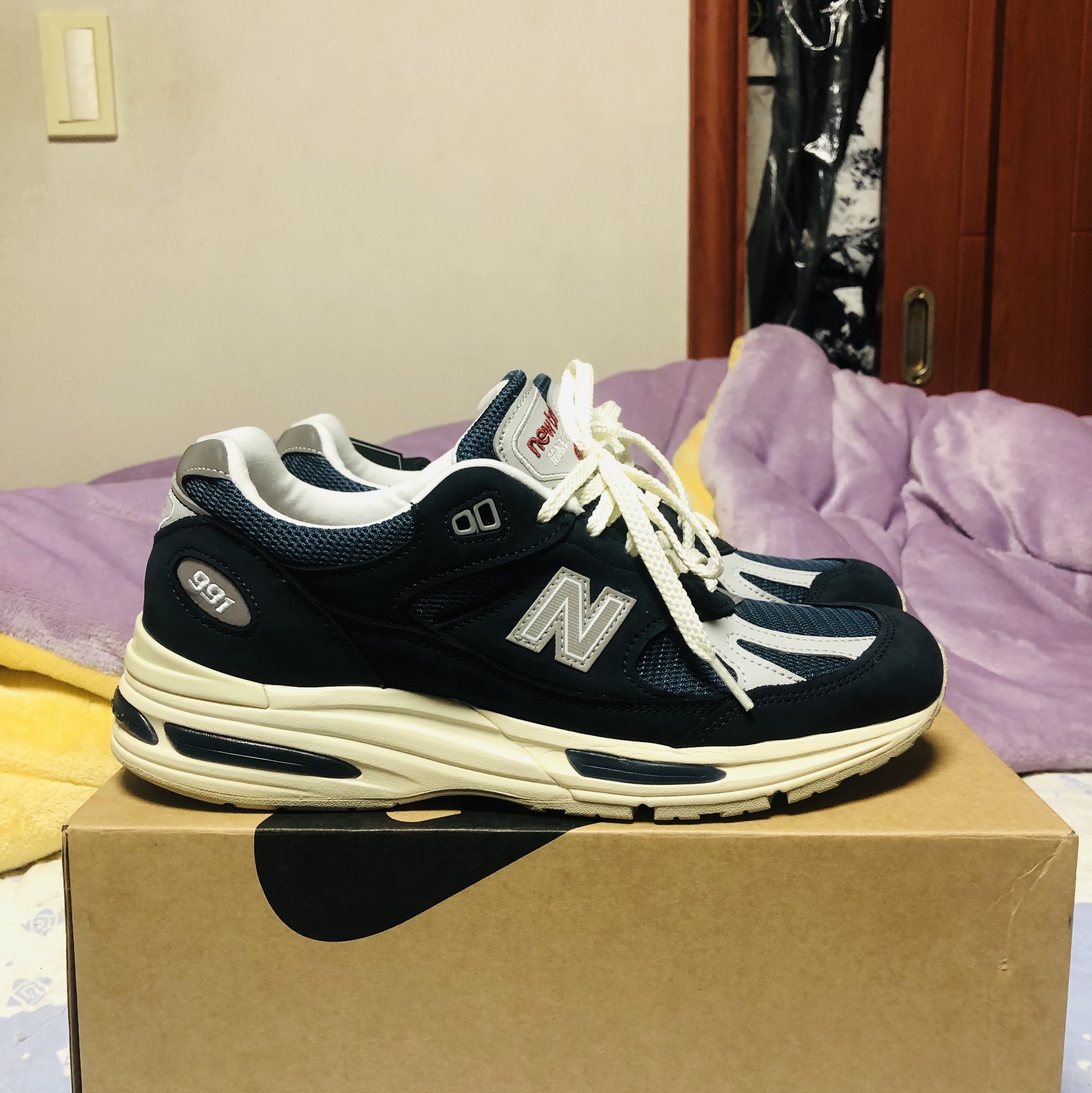 New Balance 991v2 Made in UK Total Eclipse Indian Teal 착용 스타일