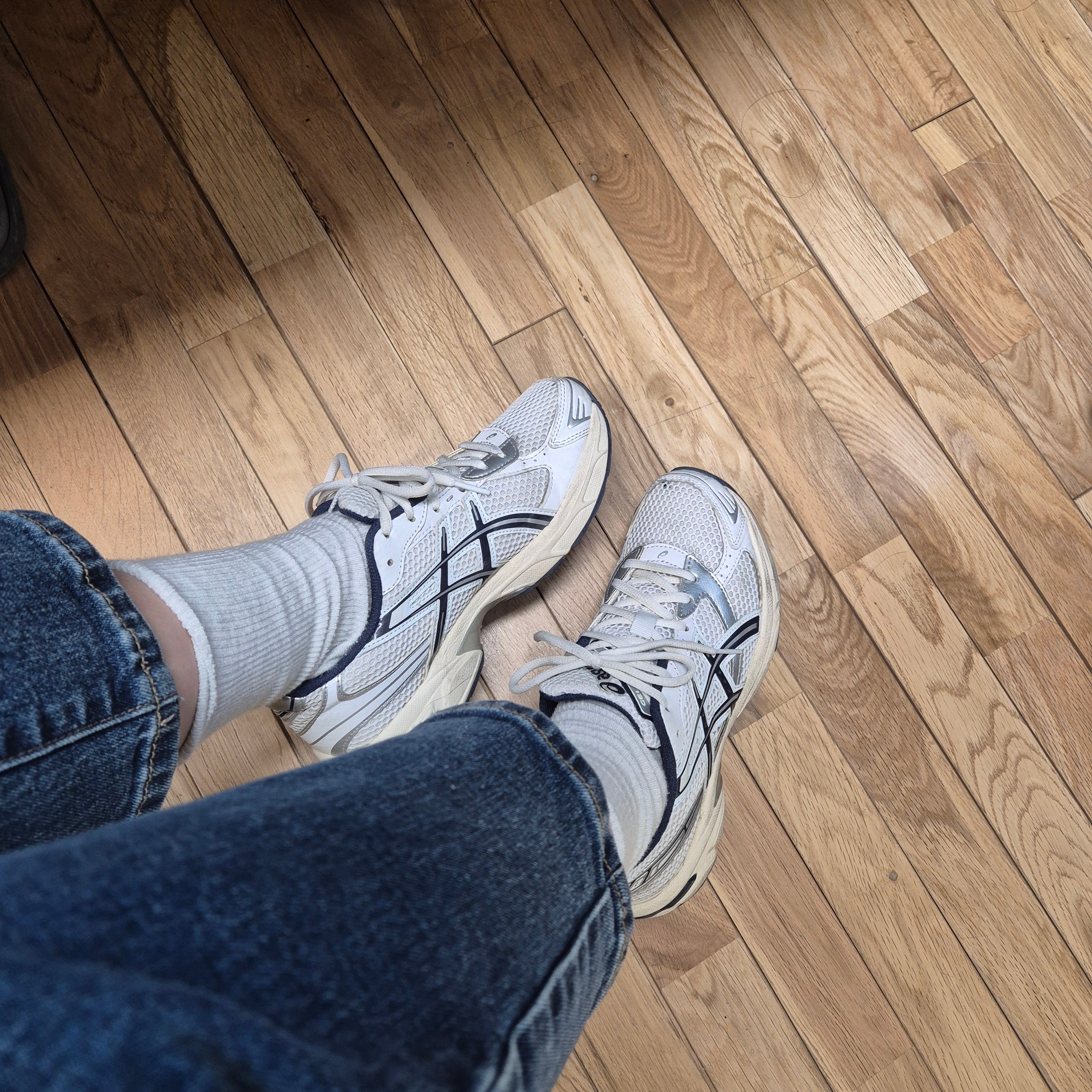 (W) Asics Gel-1130 White Midnight 착용 스타일