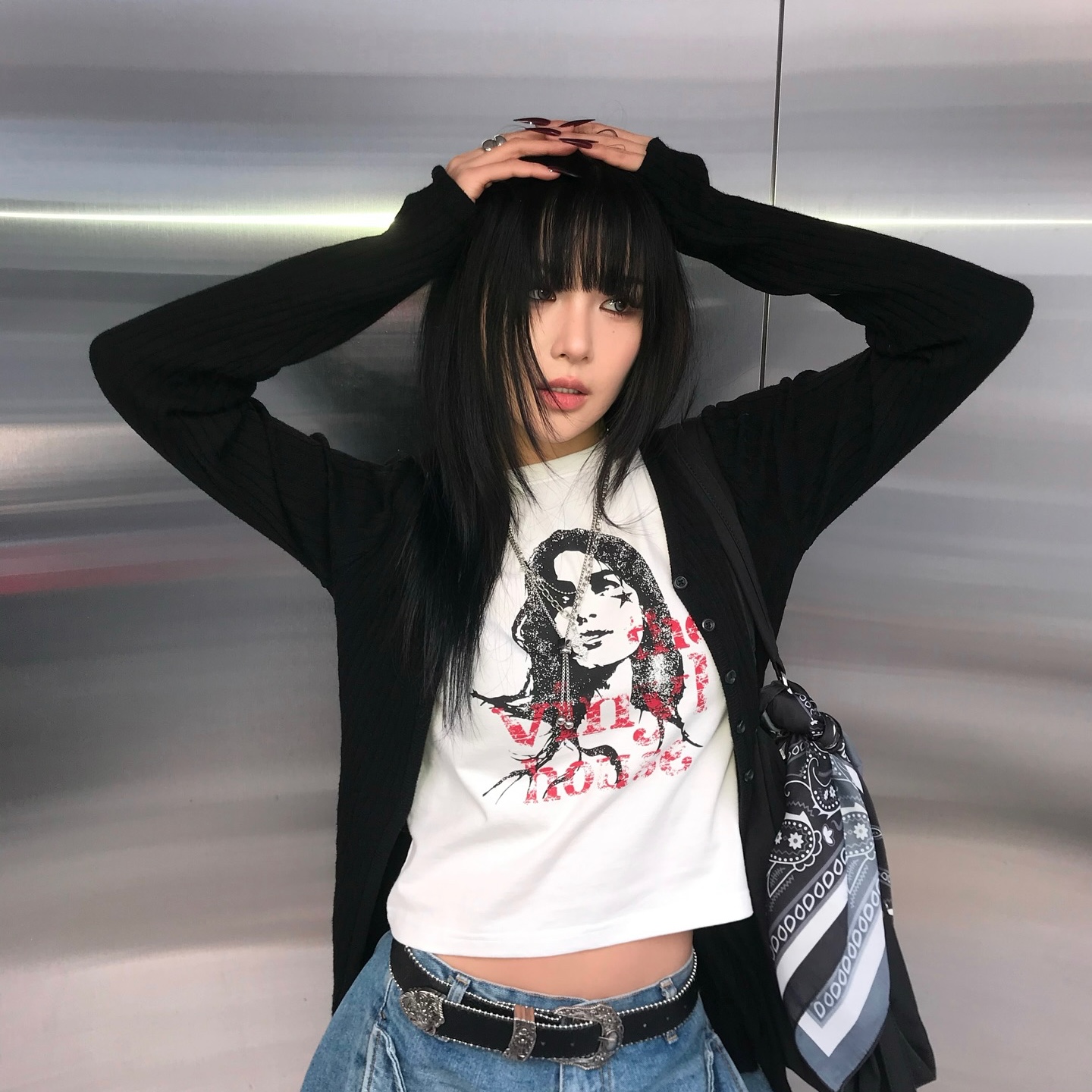 Thevinylhouse Vintage Woman Tee White 착용 스타일 - 1