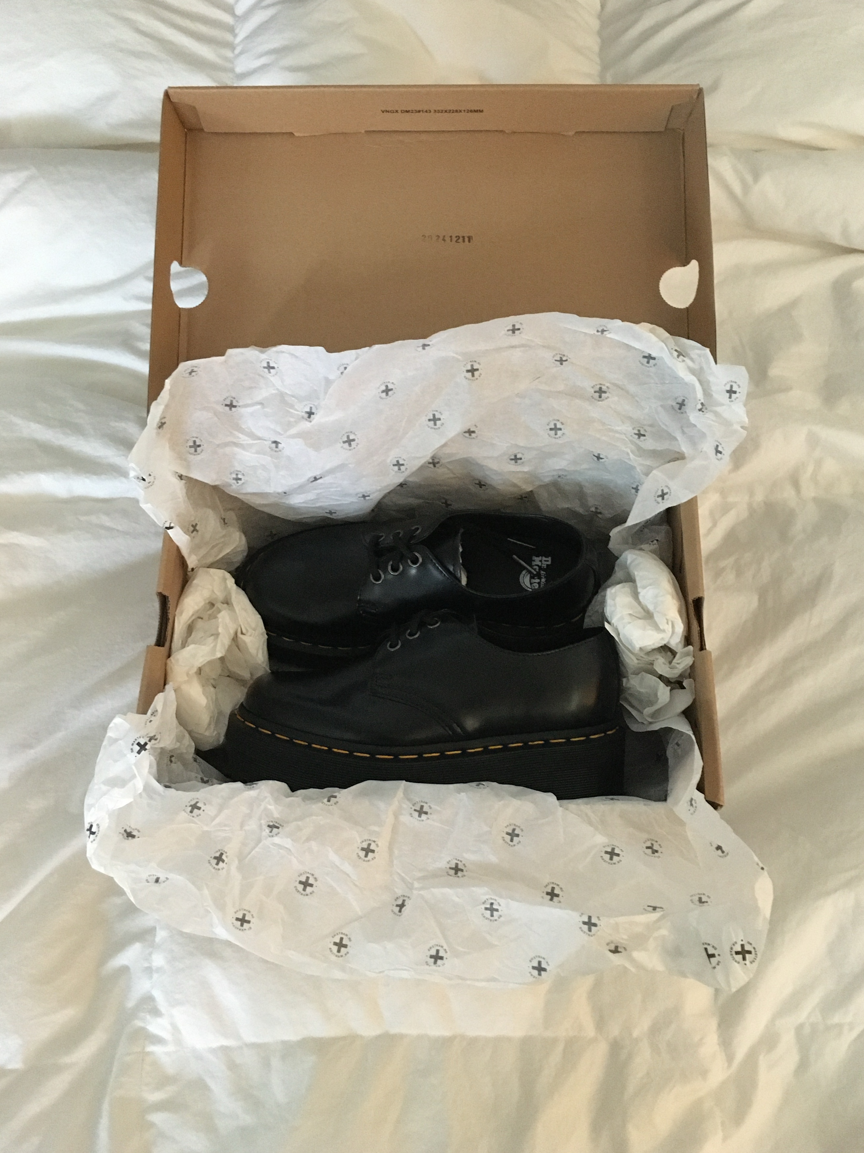 Dr. Martens 1461 Quad Black, Dr. Martens Women 1461 Quad Black 착용 스타일 - 2