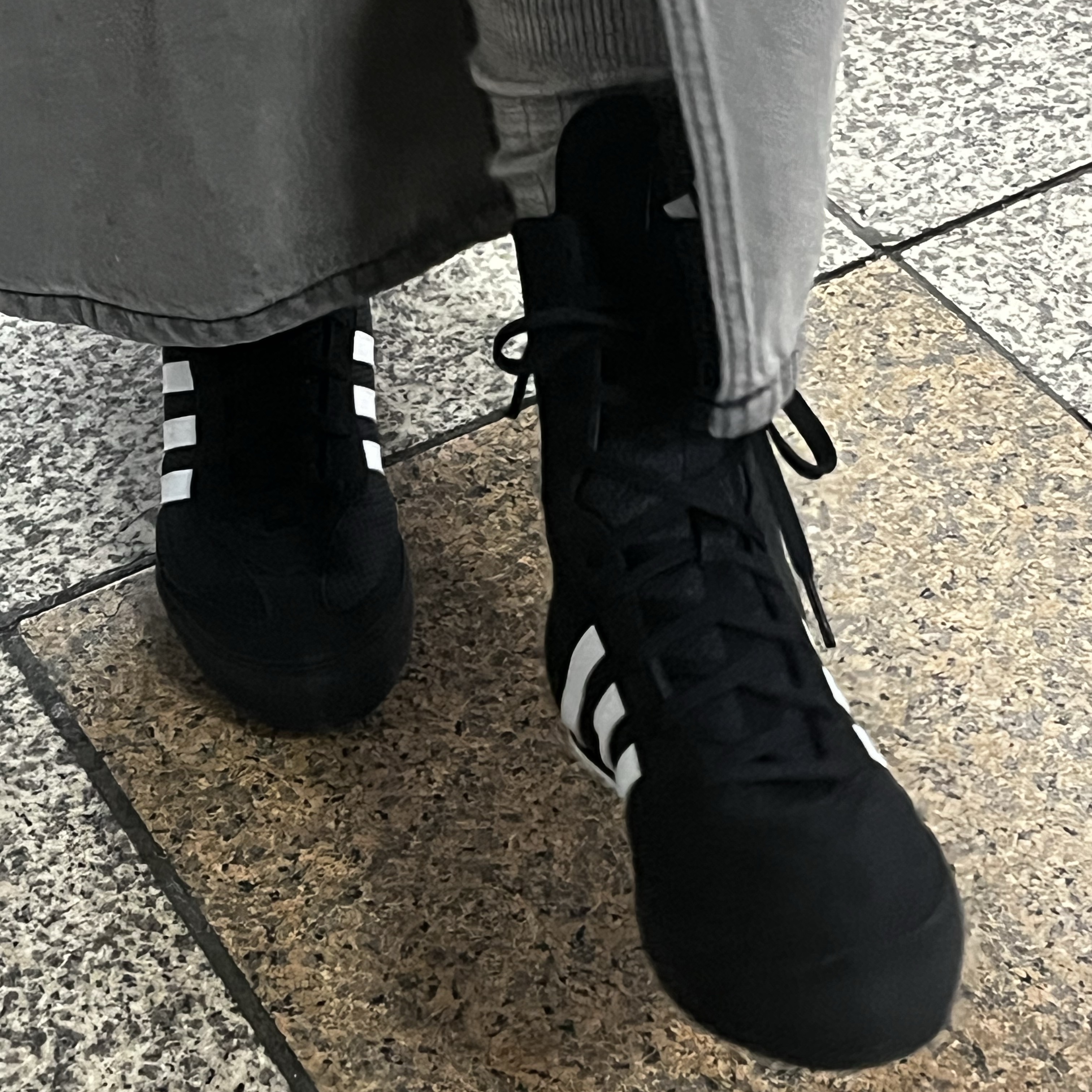 Adidas Box Hog 2.0 Boots Core Black Cloud White 착용 스타일 - 1